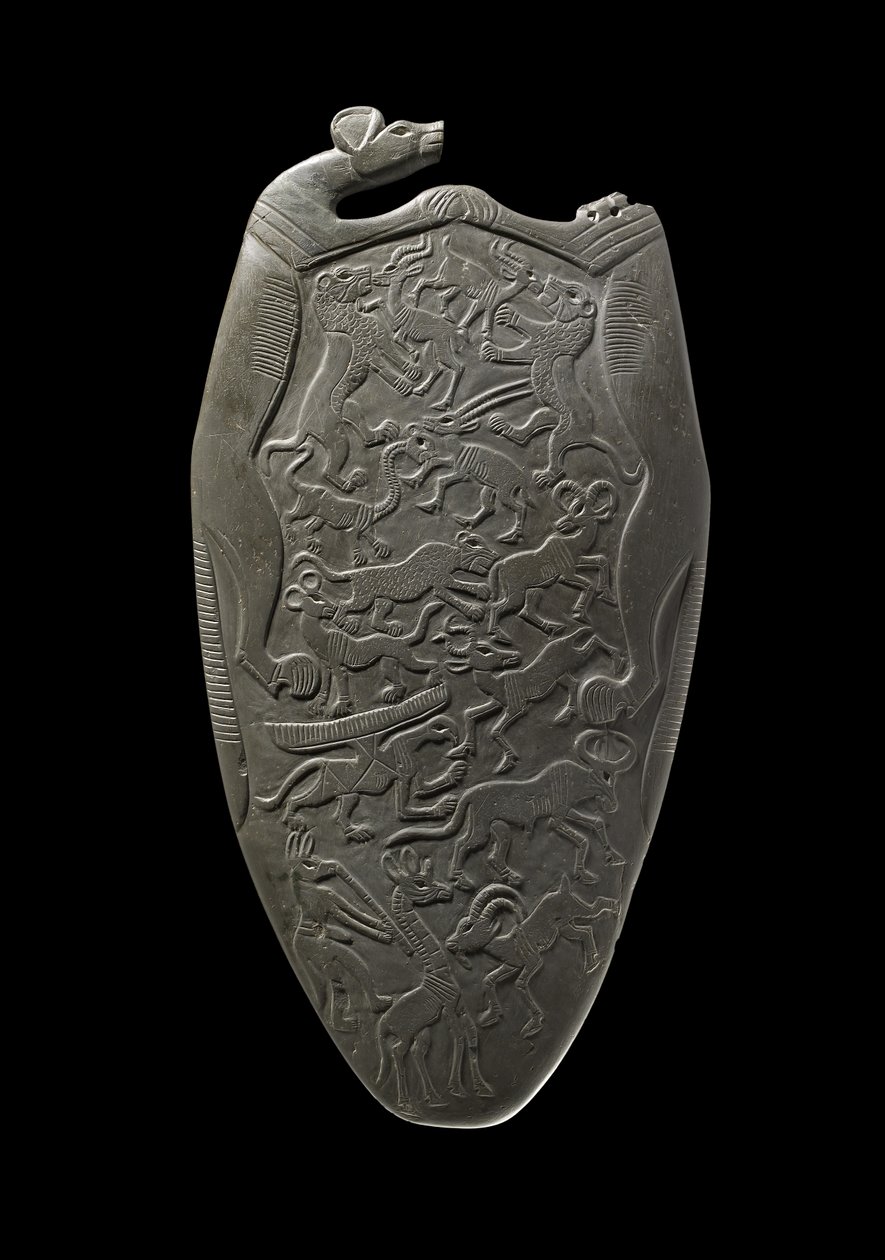 Ceremoniële palet gesneden met dieren, sommige in gevecht, sommige dansend op de muziek van een jakhalskopfluitist, uit de Hoofdstorting, Hierakonpolis, ca. 3000 v.Chr. door Egyptian