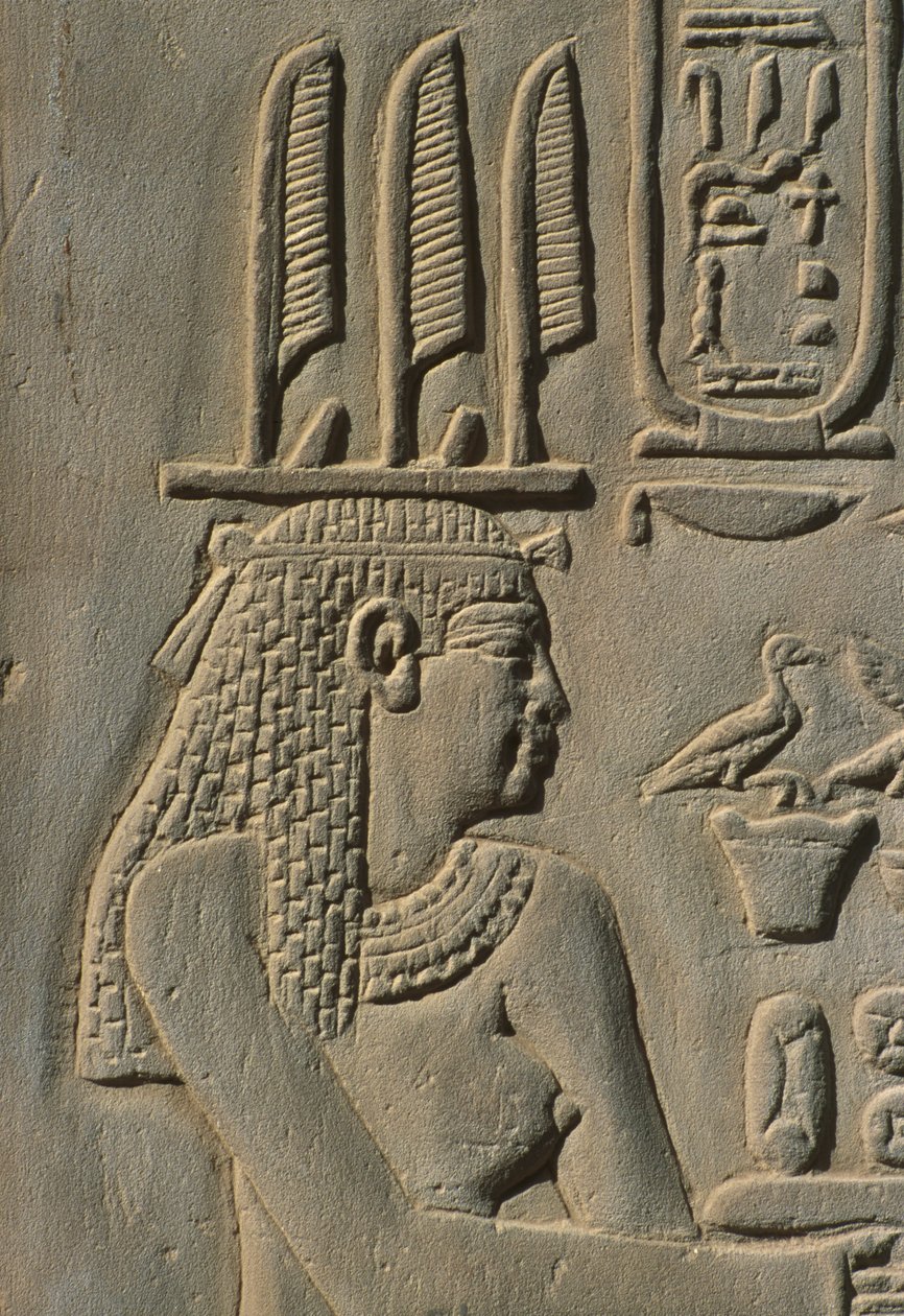 Detail van een reliëf, vrouw door Egyptian