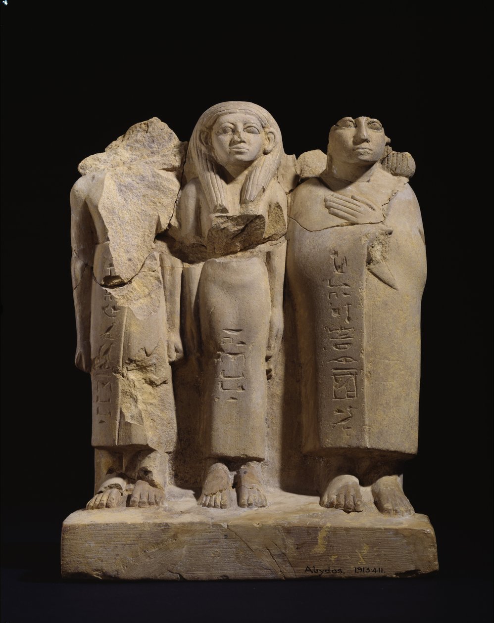 Groepsbeeldje van 3 figuren, late 12e dynastie - vroege 13e dynastie, ca. 1800-1700 v.Chr. door Egyptian