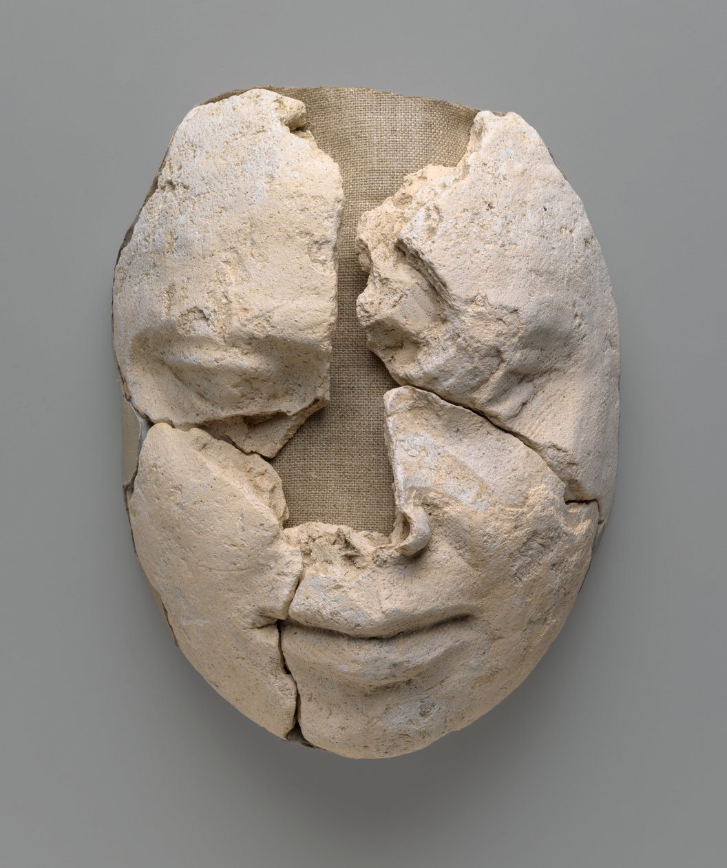 Mummiemasker van een man bestaande uit alleen het gezicht door Egyptian