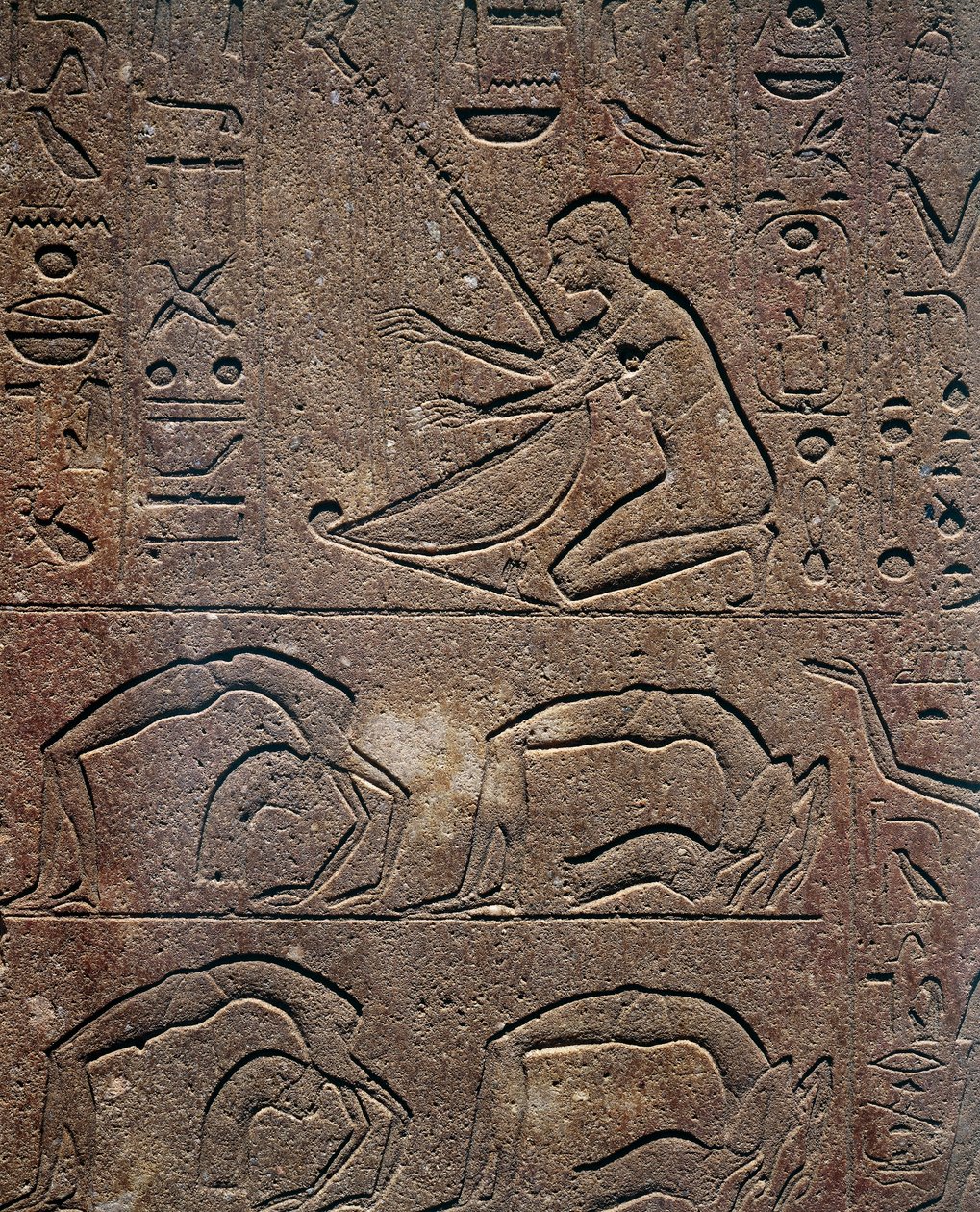 Vieringen met harpist en acrobaten, reliëf, Rode Kapel van Hatsjepsoet, reconstructie tentoongesteld in het Museum van Karnak, Egyptische beschaving, Nieuwe Rijk, Dynastie XVIII door Egyptian 18th Dynasty