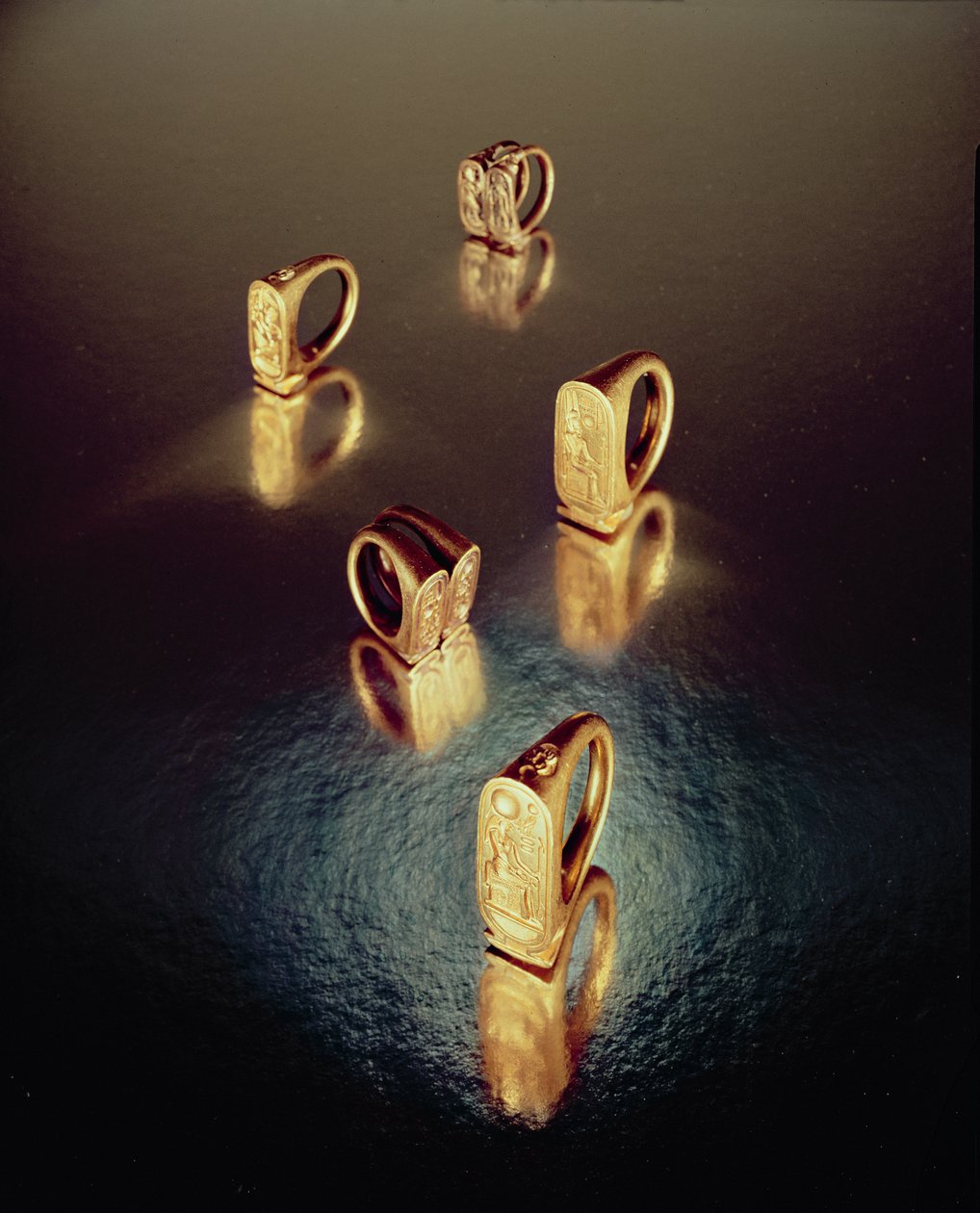 Vijf ringen, uit het Graf van Toetanchamon door Egyptian 18th Dynasty