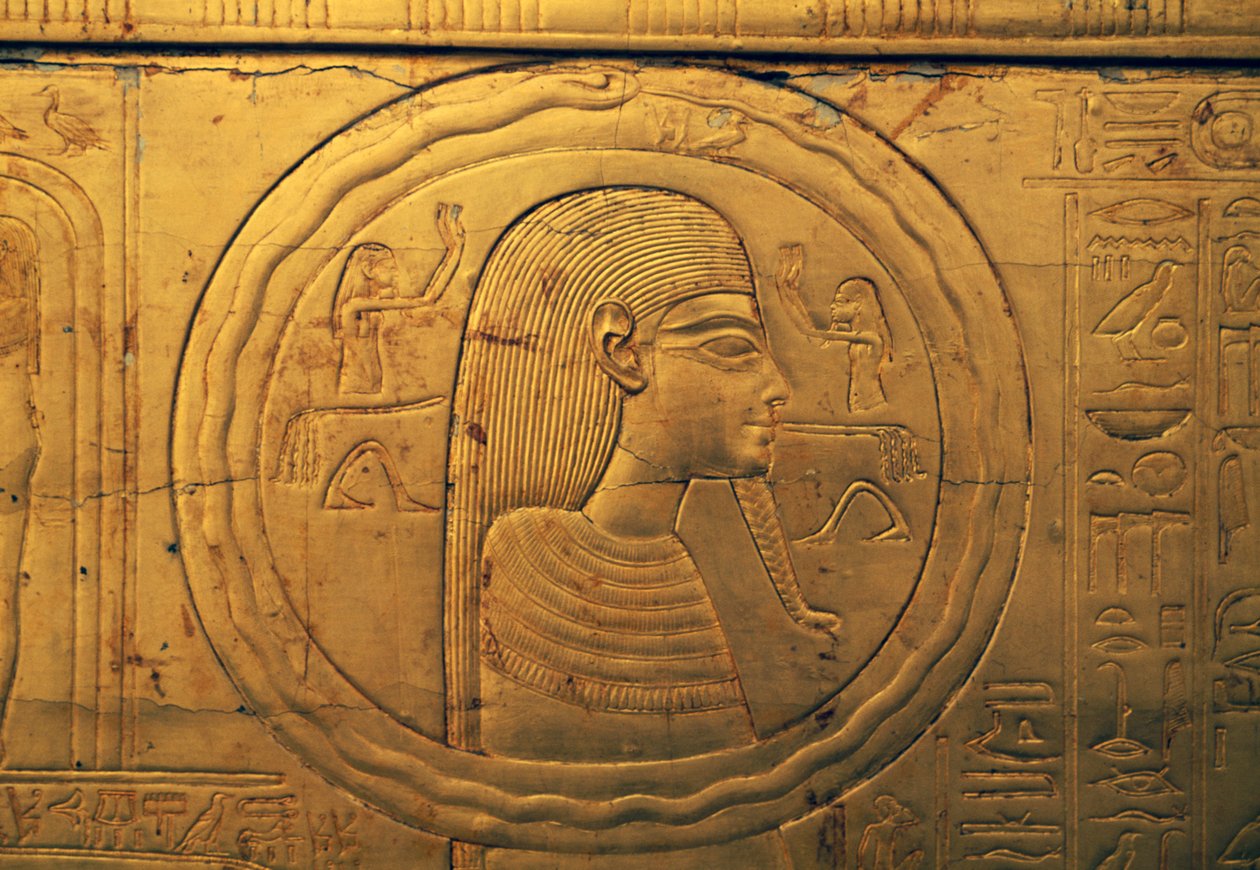 Reliëf op het linker buitenpaneel van de tweede grafkapel, Schatkamer van Toetanchamon, Egypte, Egyptische beschaving, Nieuwe Koninkrijk, Dynastie XVIII door Egyptian 18th Dynasty