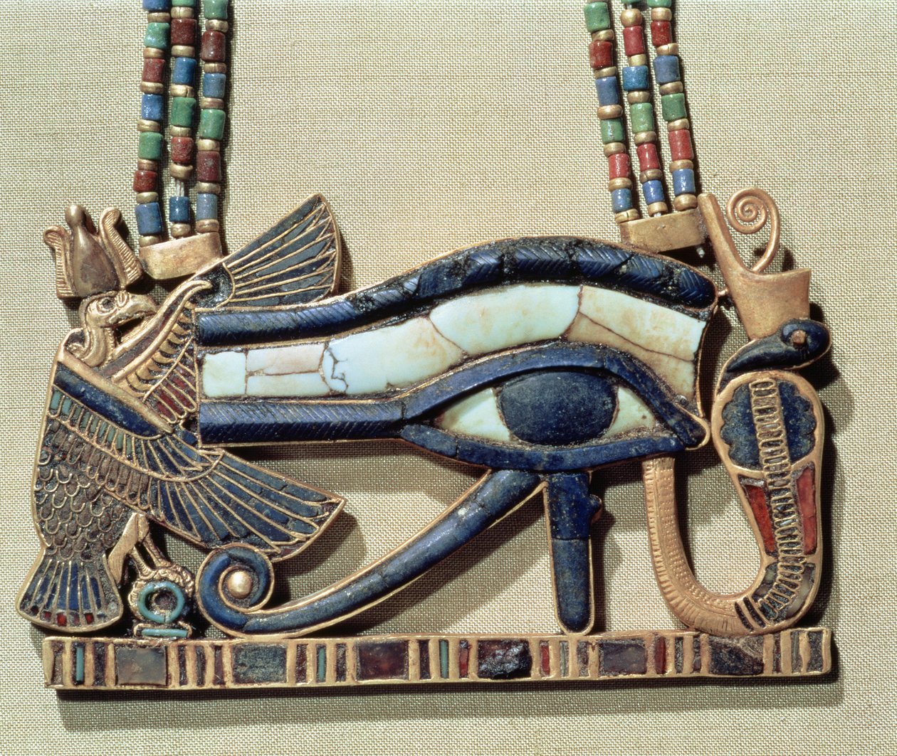 Wedjet-oog pectoraal, uit het graf van Toetanchamon door Egyptian 18th Dynasty