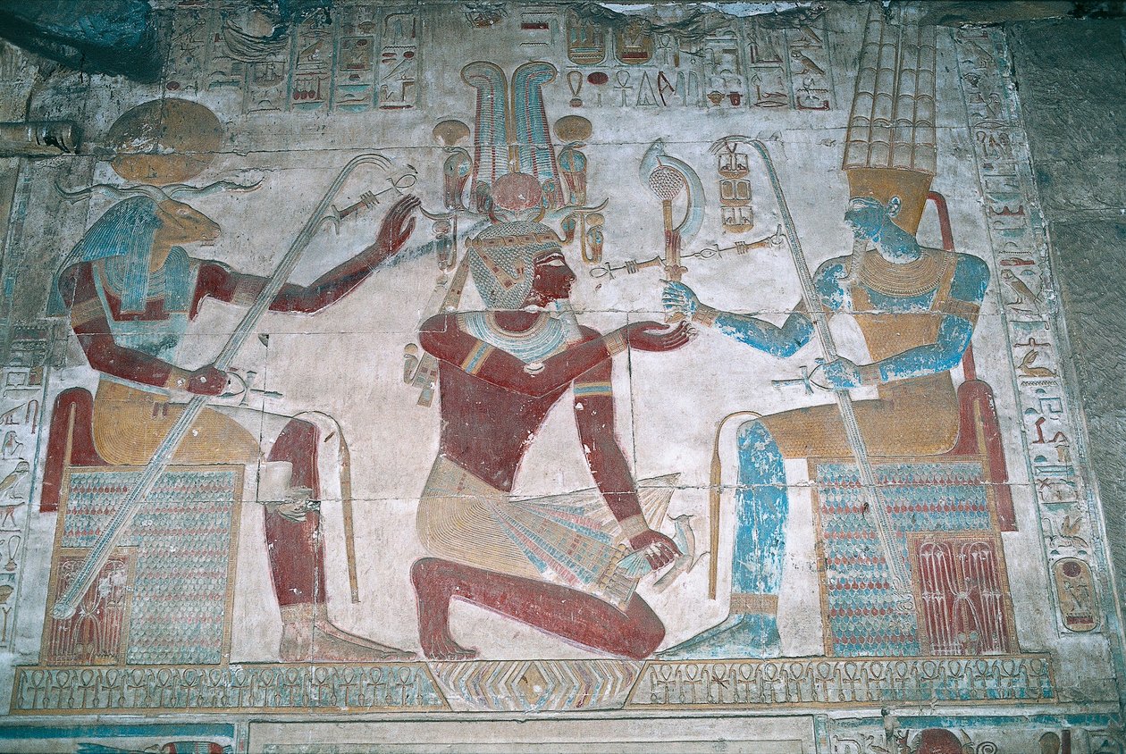 Egypte, Abydos, Tempel van farao Seti I, Osiris kapel, geschilderd reliëf door Egyptian 19th Dynasty