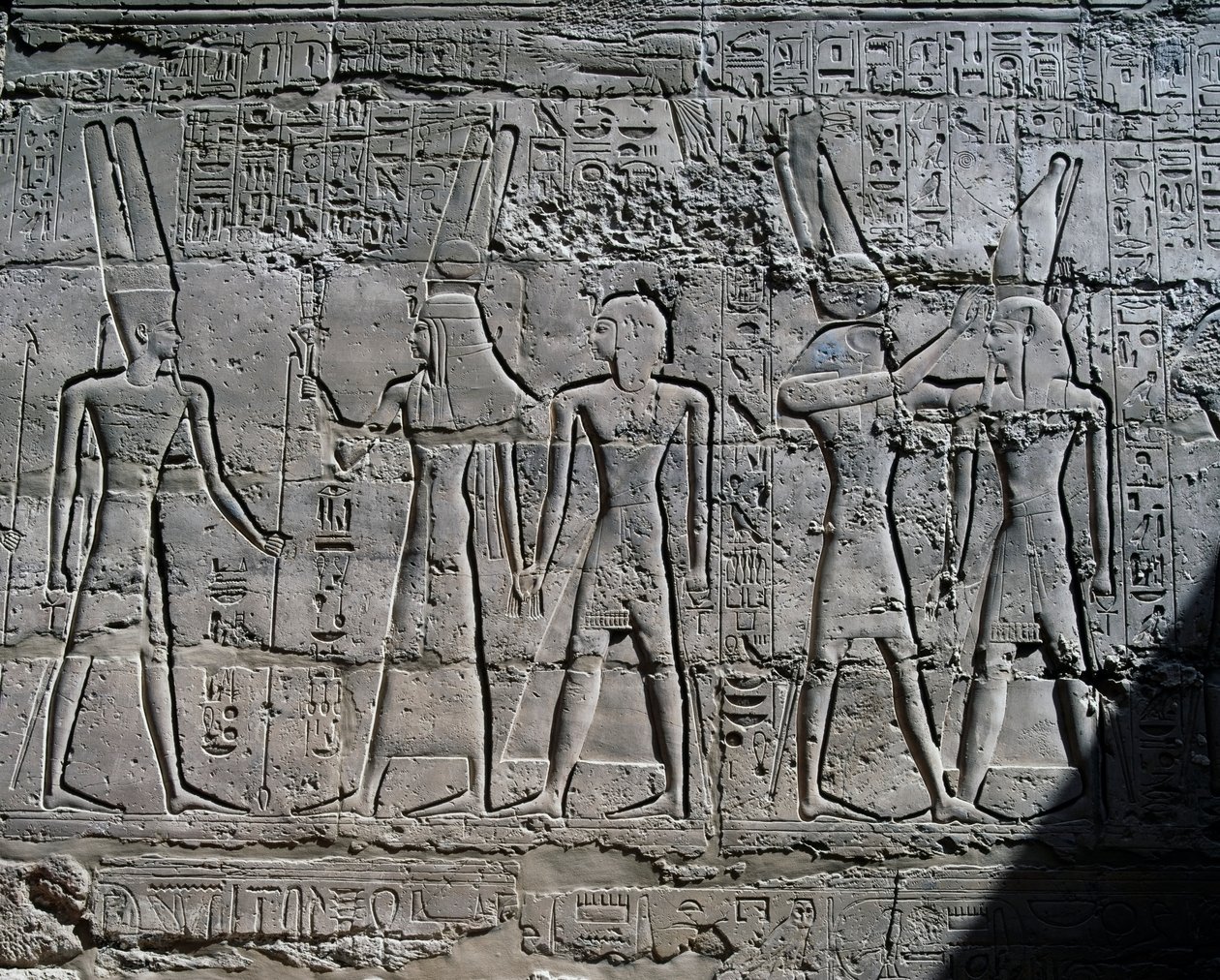 Scènes van offers aan goden, reliëf, binnenmuren van Grote Hypostyle Hal, Karnak tempelcomplex (UNESCO Werelderfgoedlijst) door Egyptian 19th Dynasty