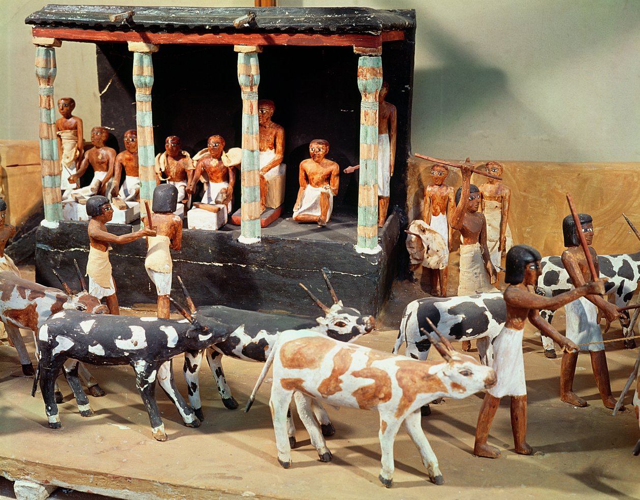 Funerair model van een volkstelling van vee, uit het graf van Meketre, Thebe, Middenrijk, c.2000 v.Chr. (detail) door Egyptian 6th Dynasty