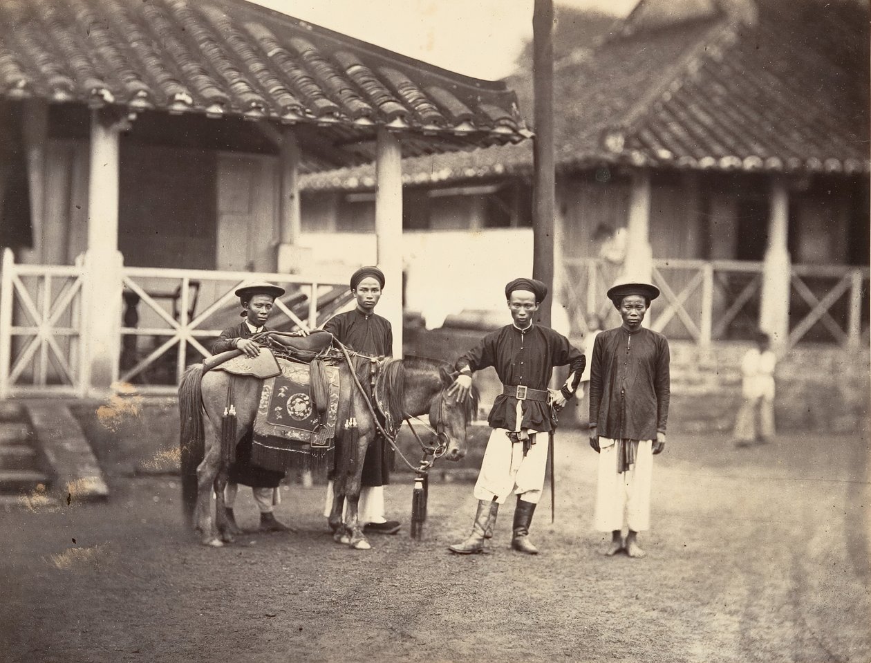 Rijke Annamiet te paard, Cochinchina, 1866 door Emile Gsell