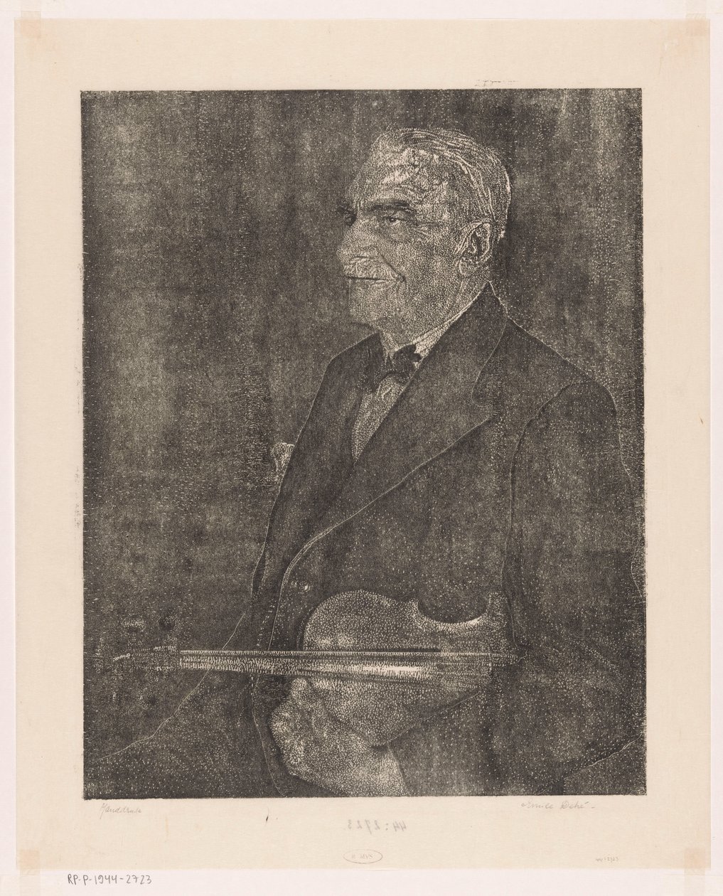 Portret van de vader van de kunstenaar met viool door Emilius Wilhelmus Dehé (signed by artist)
