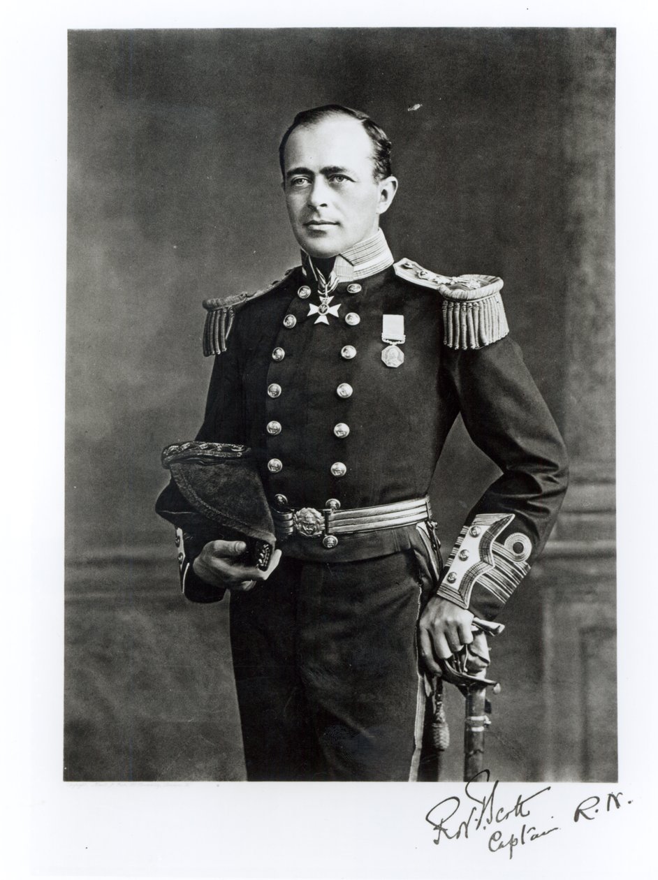 Portret van kapitein Robert Falcon Scott door English Photographer