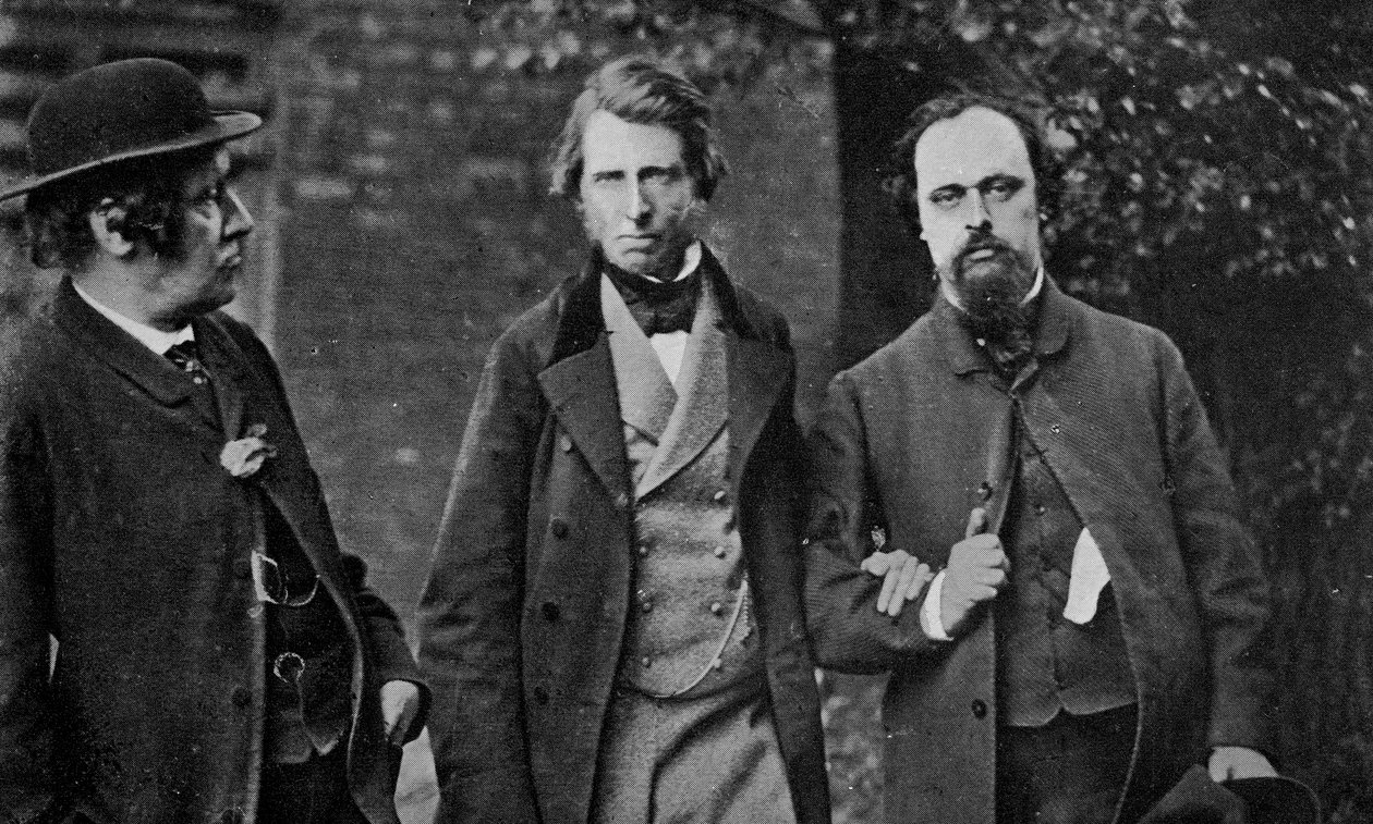 Portret van William Bell Scott, John Ruskin en Dante Gabriel Rossetti door English Photographer