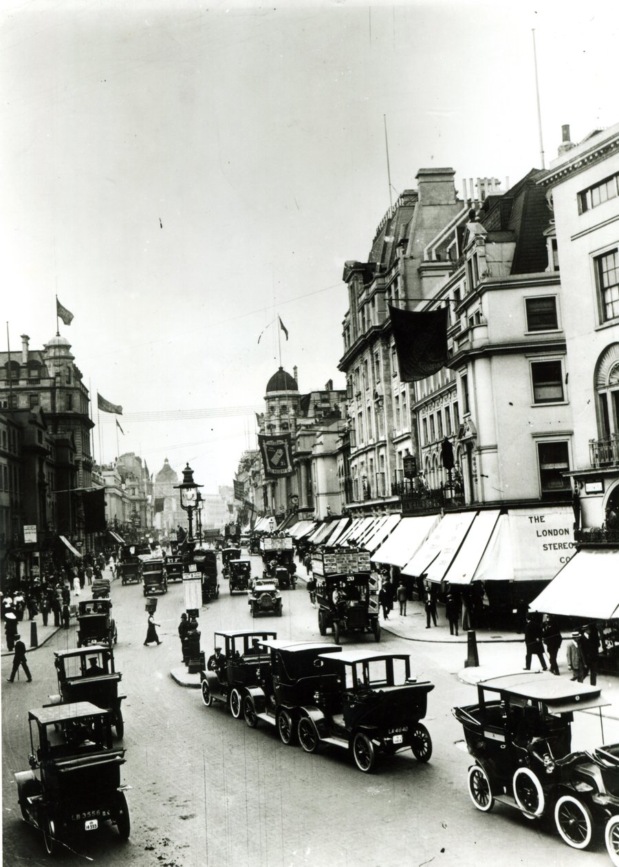 Regent Street, 1910s door English Photographer