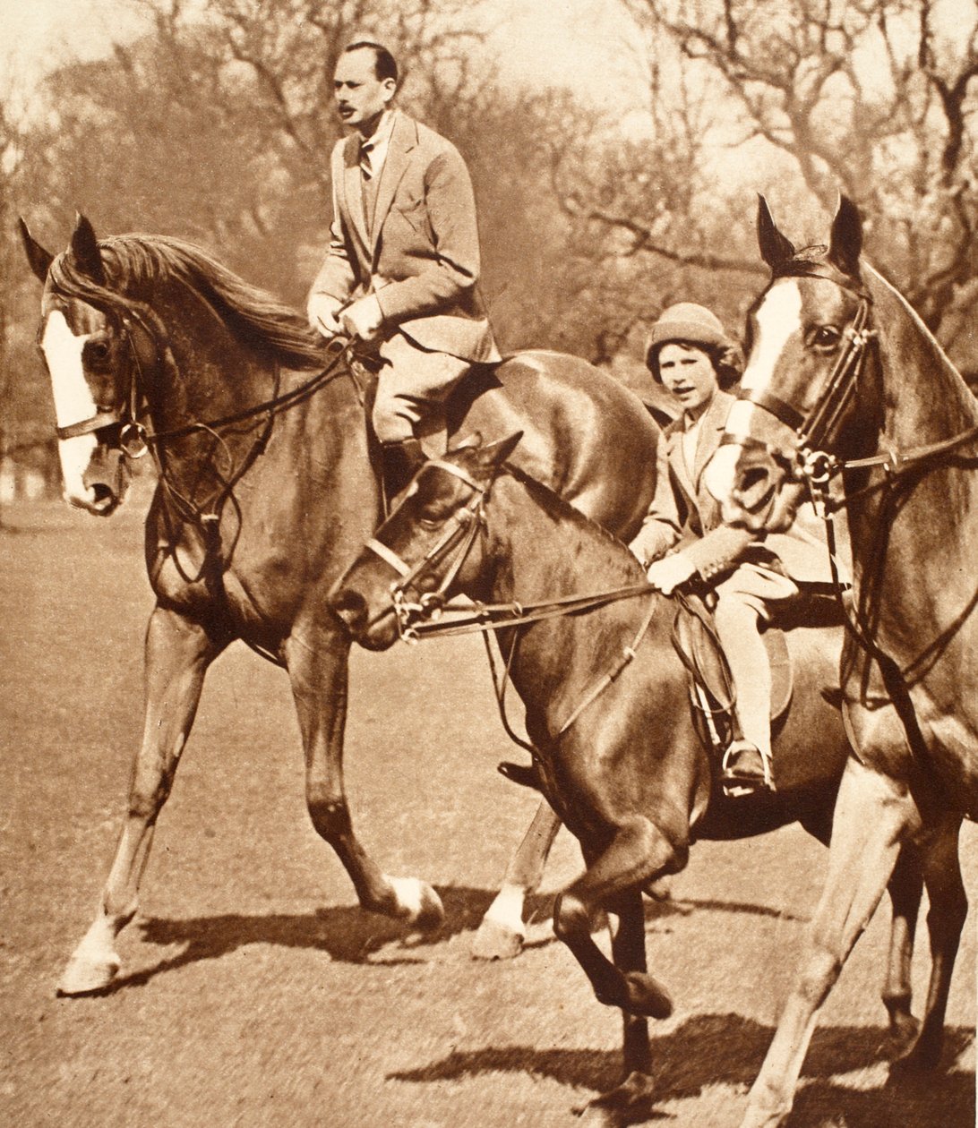 De hertog van Gloucester rijdt met prinses Elizabeth in Windsor Great Park door English Photographer
