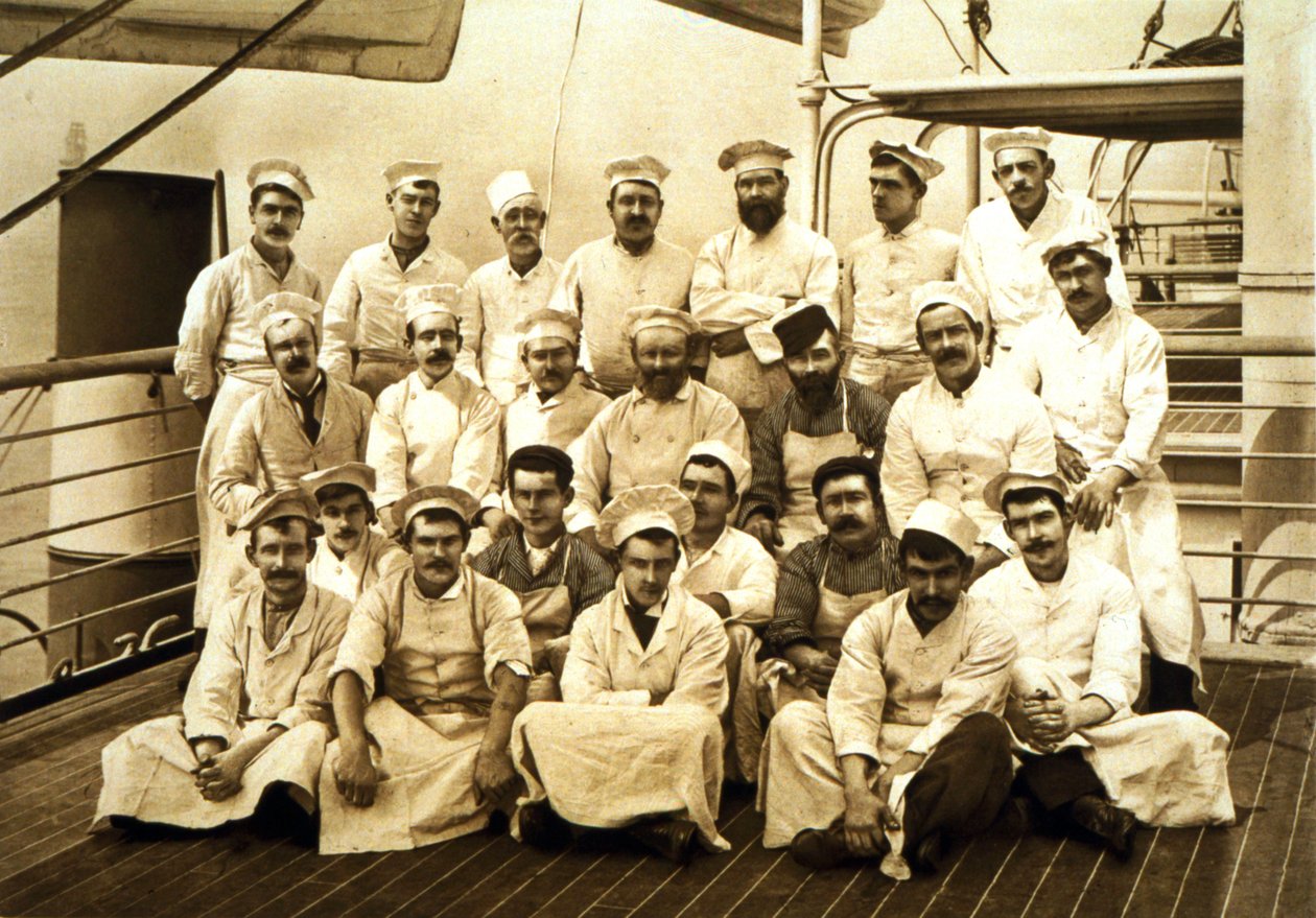 De scheepskoks aan boord van de R.M.S. Teutonic door English Photographer