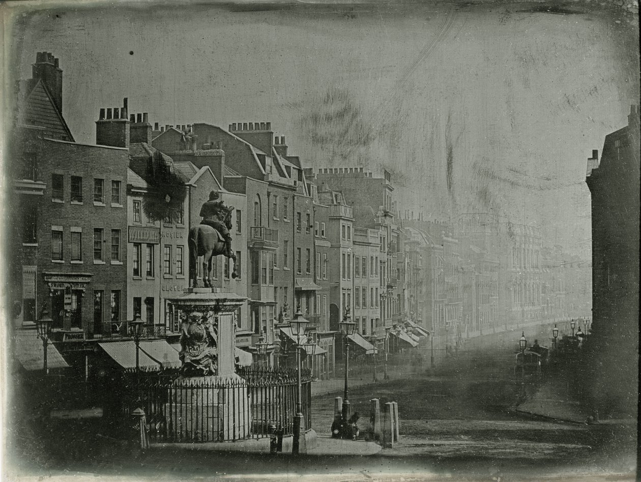 Whitehall en het standbeeld van koning Karel I (1600-49), Londen, ca. 1852 door English Photographer