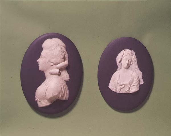 Medaillons van Lady Walpole en de Hertogin van Devonshire, ca. 1850 door English School