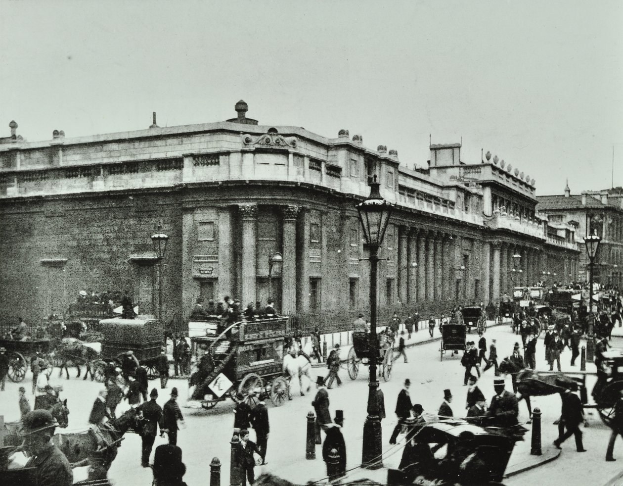 Bank of England, Threadneedle Street, City of London, 1890 door English Photographer