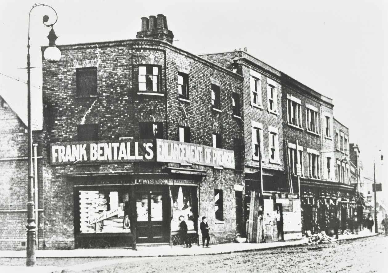 Bentalls, Clarence Street, Kingston: algemeen uitzicht, 1890 door English Photographer
