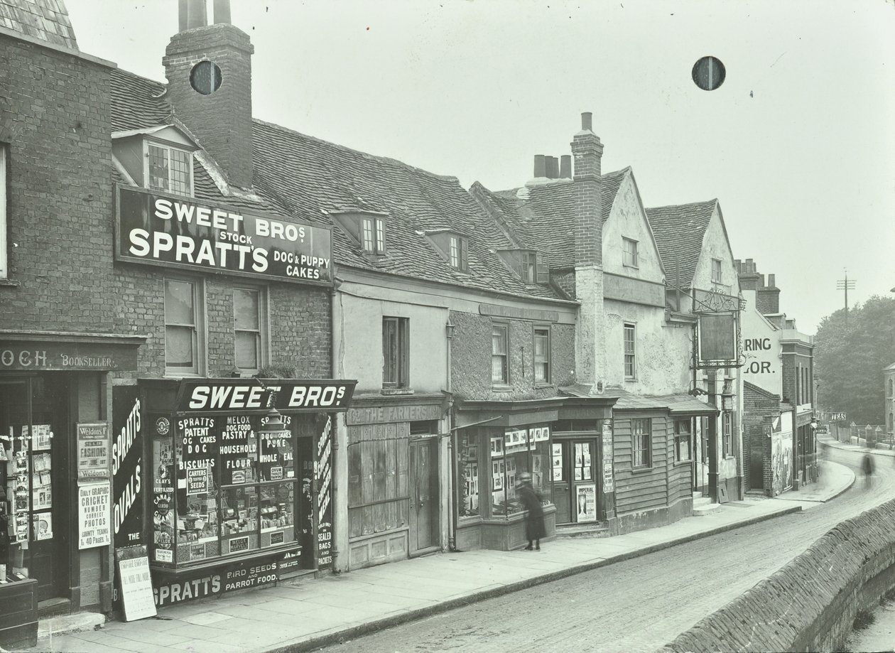 Eltham High Street: kijkend naar het westen vanaf Saint John