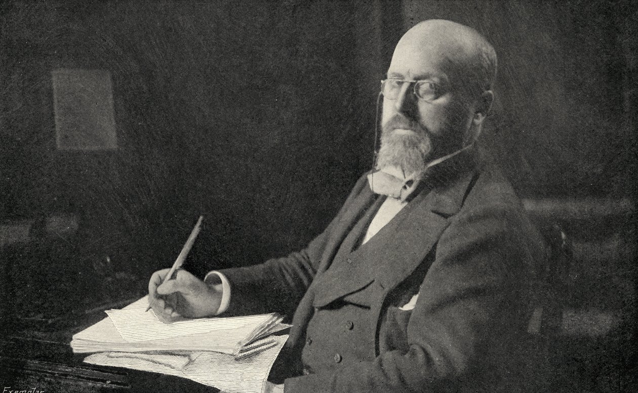 Henry James (1843-1916) in zijn studeerkamer door English Photographer