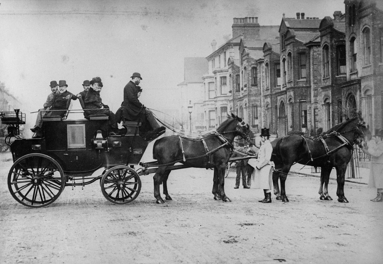 Paard-en-Postkoets, c.1880s door English Photographer