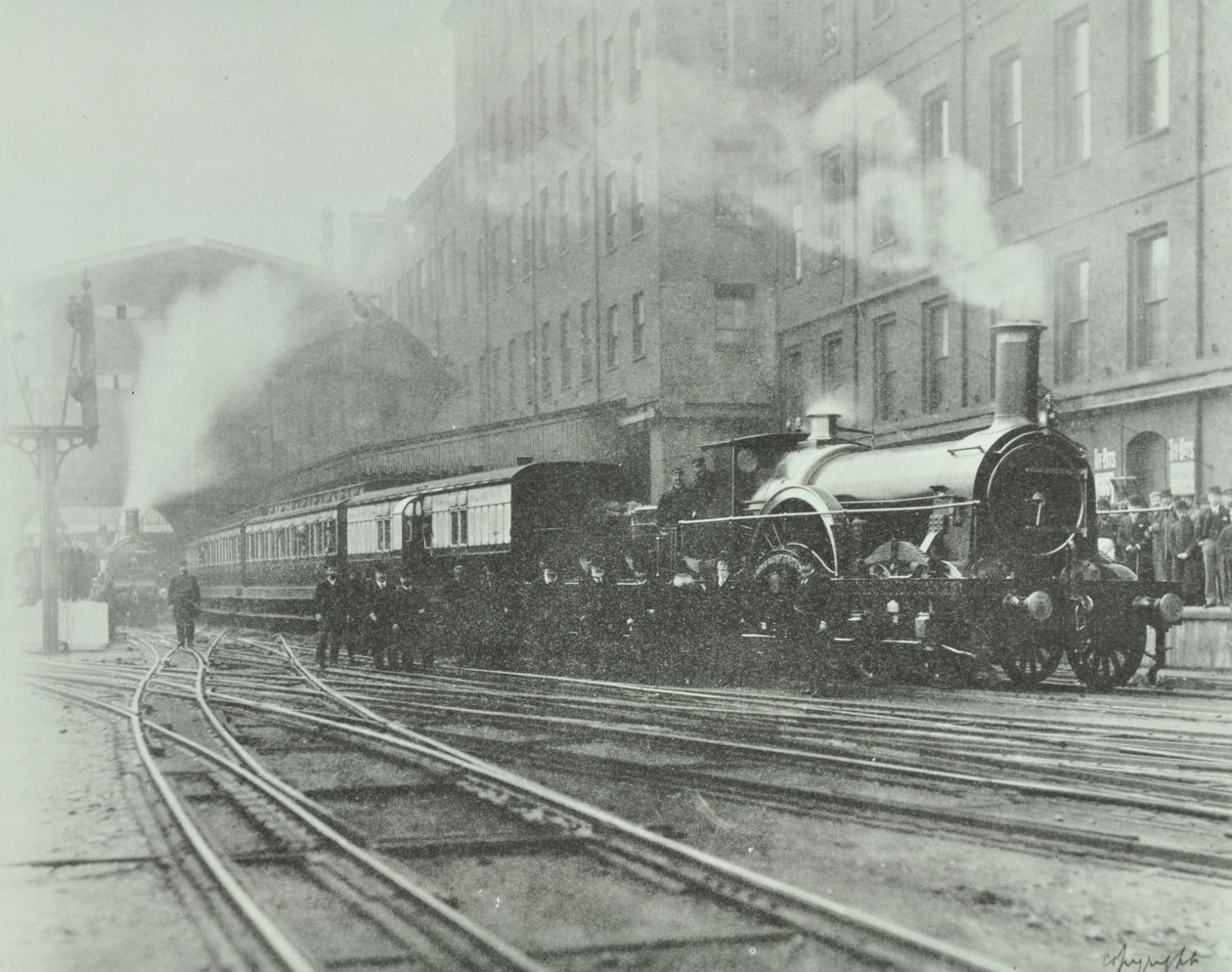 Laatste breedspoor trein vertrekt van Paddington Station, 1892 door English Photographer