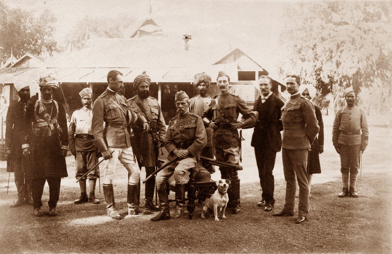 Narrain Sing, Hassan Ali, Major Hamilton D. Taylor, Ram Singh, Mohamad Khan, HSR Sir Fred, Col. P. Carew, c.1886 door English Photographer