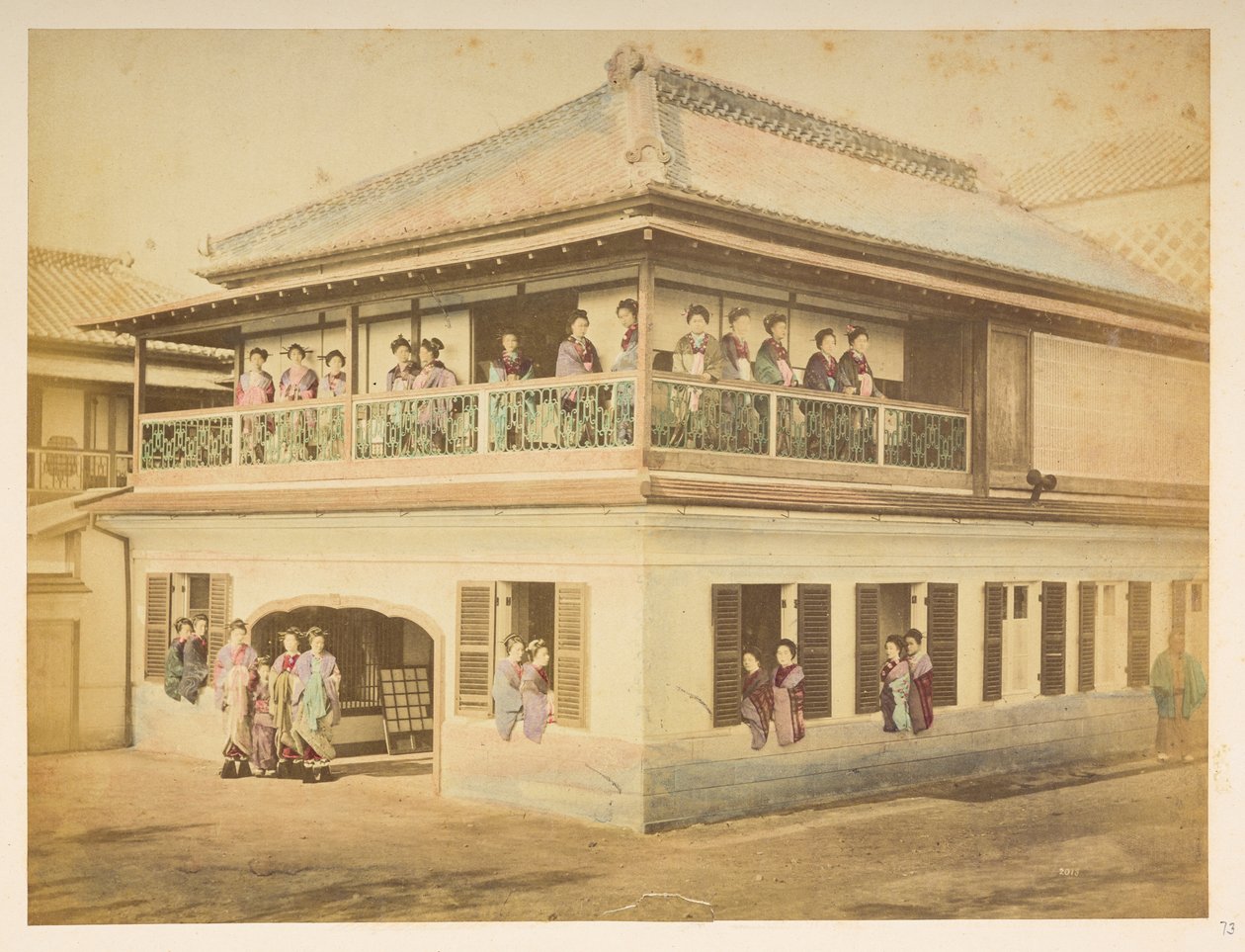 Prostituees in het Shinpuro-bordeel, Takashima-cho, Yokohama, Fotograaf: Stillfried, Raimund von Lucas Collectie: Fotografisch verslag van de wereldreis van Charles James en Morton P, Lucas door English Photographer