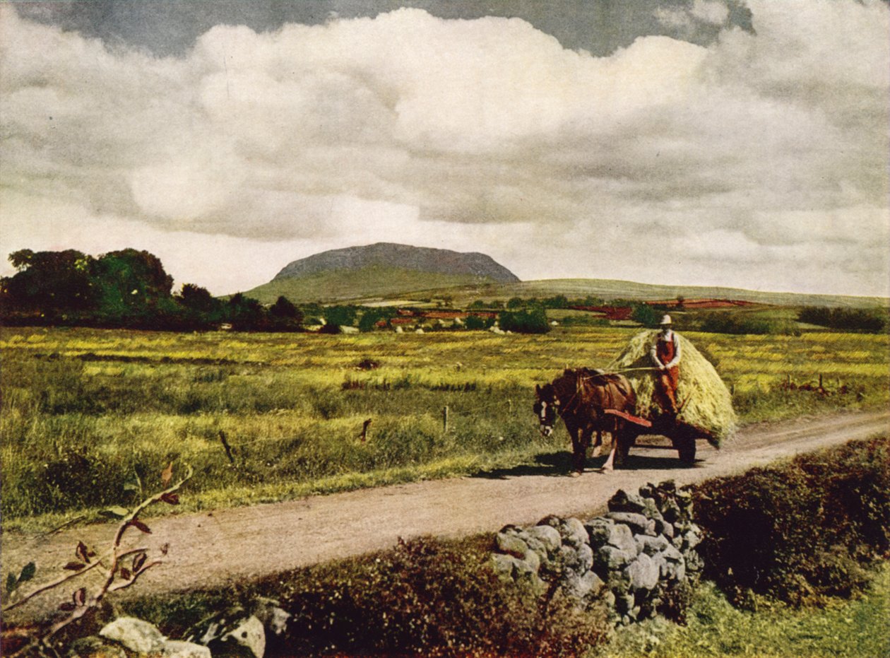 Slemish, County Antrim (kleurenfoto) door English Photographer