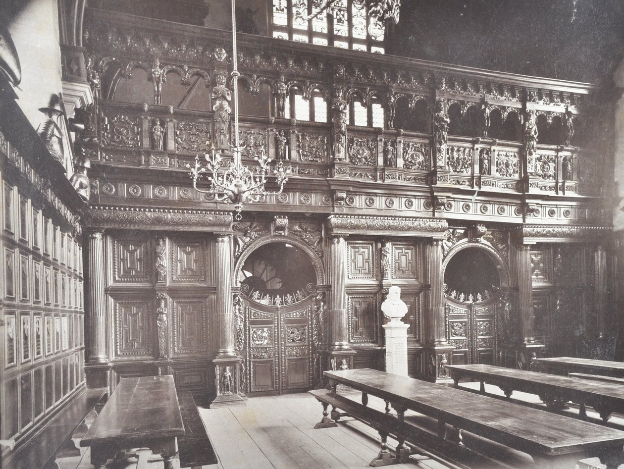 Uitzicht op interieur van Middle Temple Hall, Londen, 1885 door English Photographer