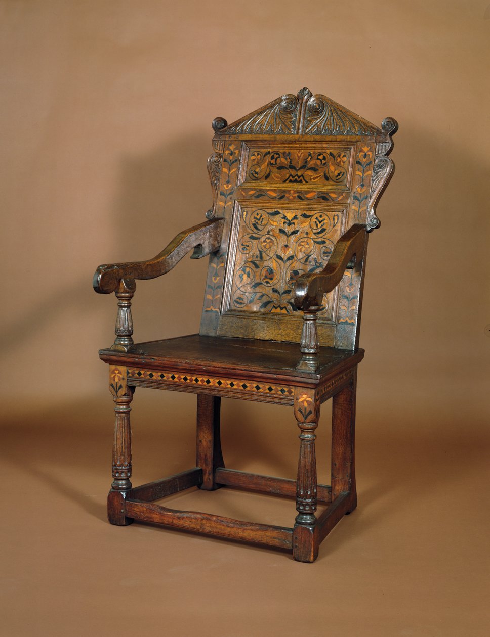 Een Charles I armstoel, midden 1600s door English School