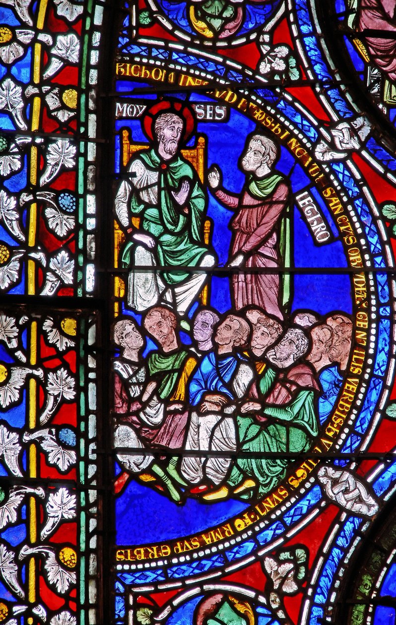 Detail van een van de Bijbelramen met Mozes en Jethro door English School