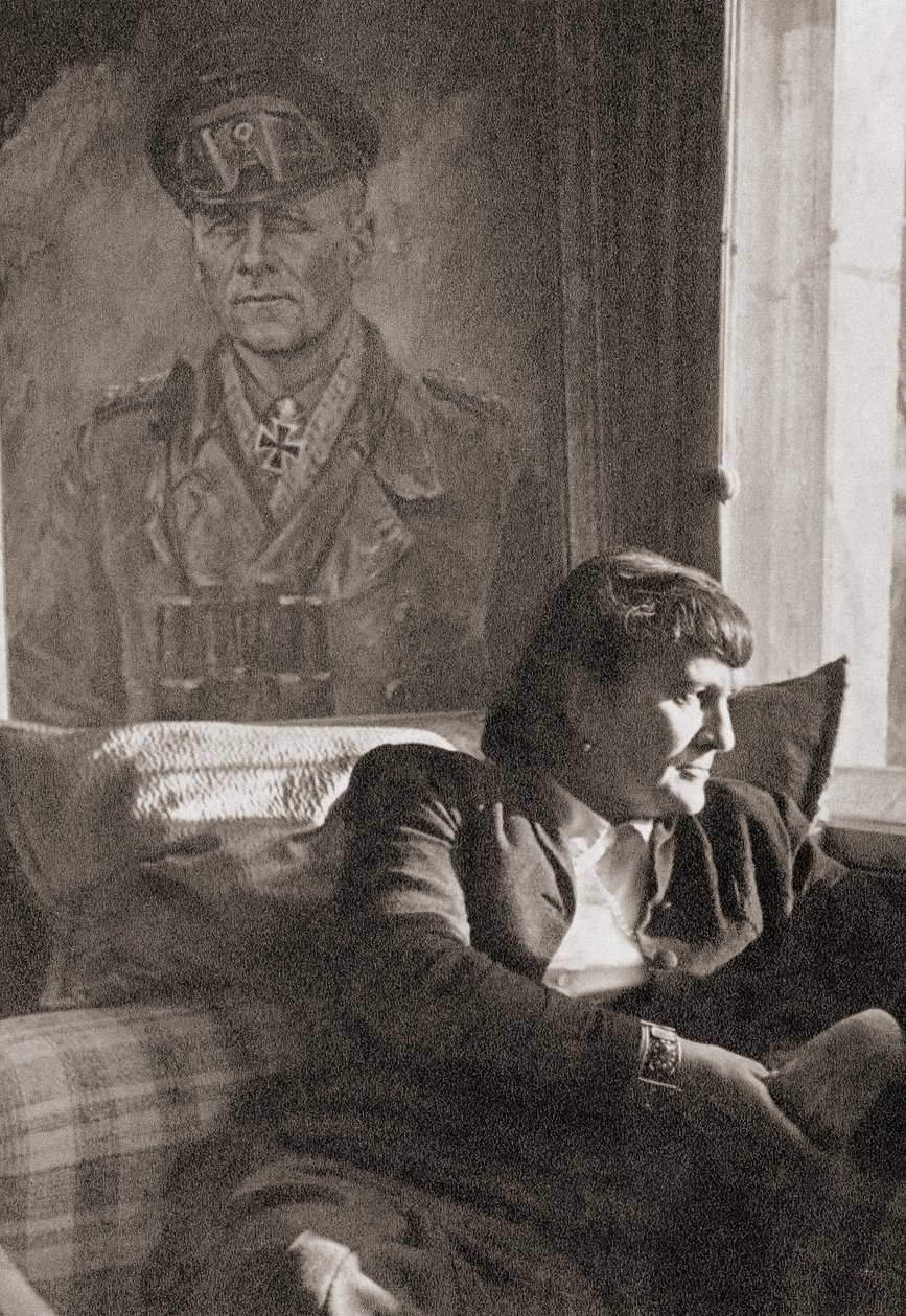Frau Rommel door English School