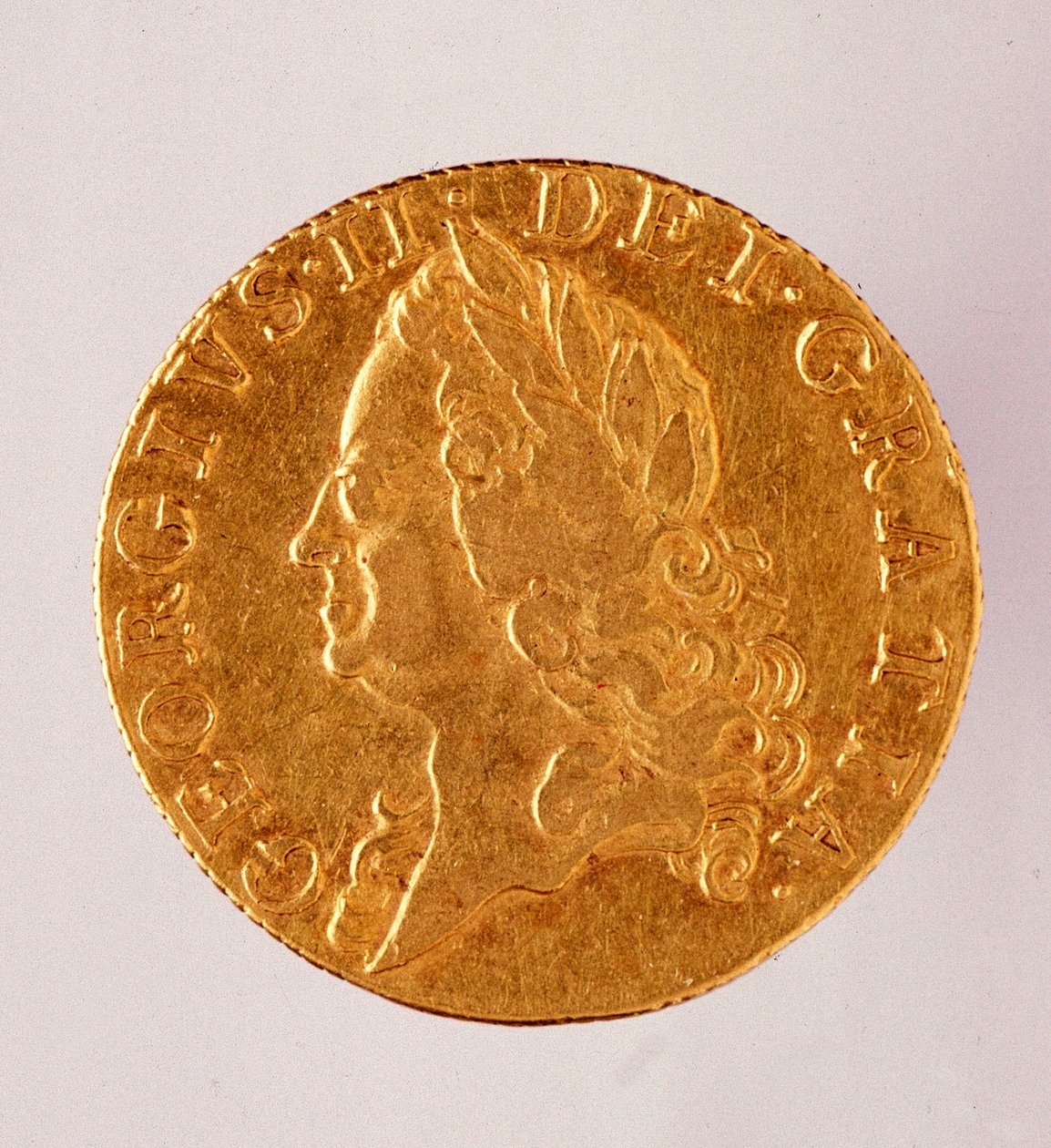 Gouden Engelse Guinea, regeerperiode van koning George II (1714-1760) 18e eeuw. Diam. 2,5 cm Napels, archeologisch museum door English School