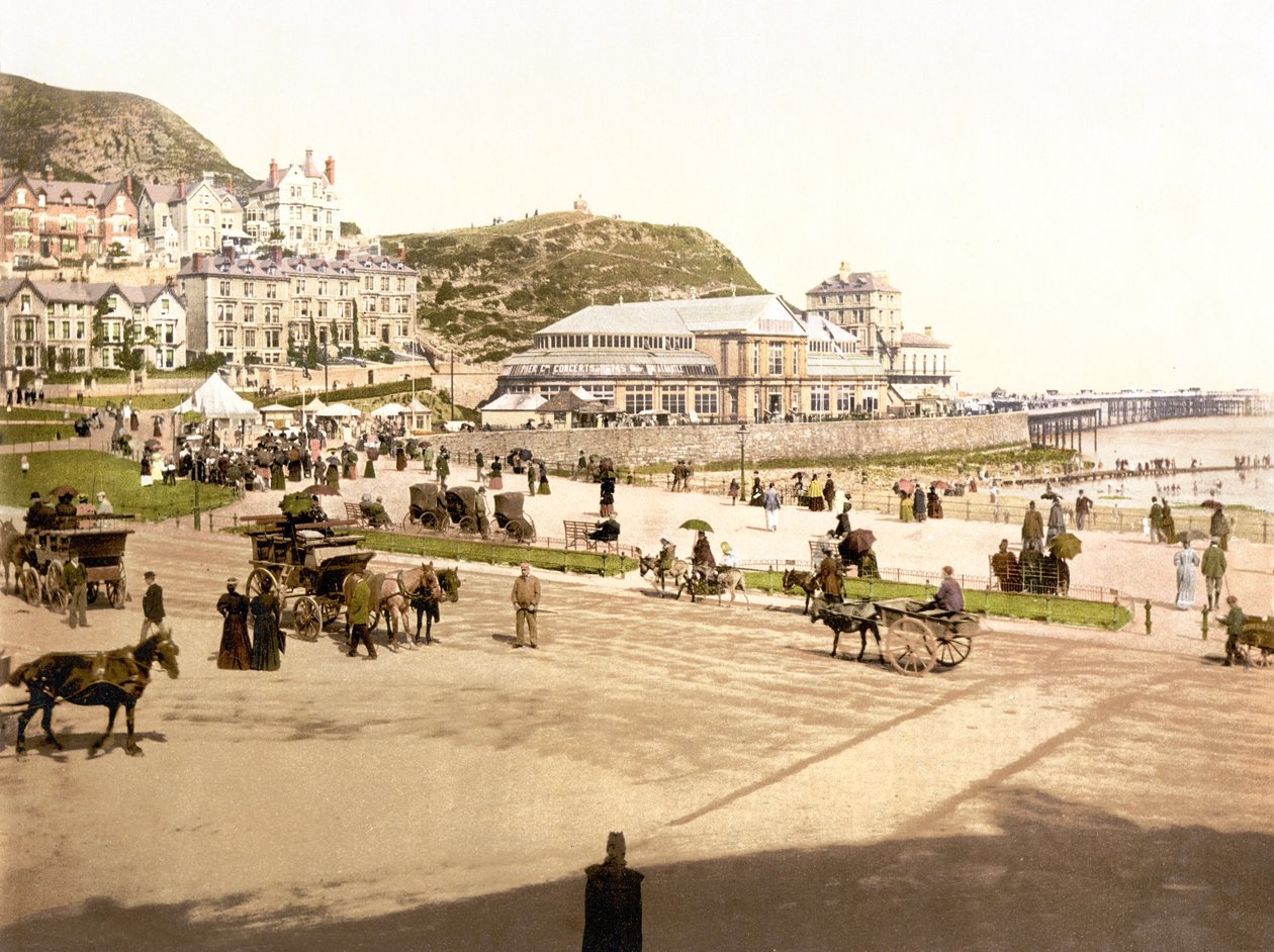 Op het strand, Llandudno door English School