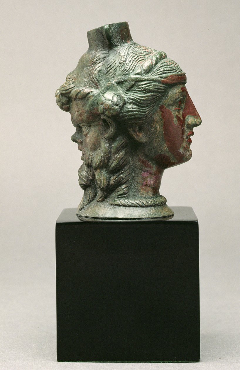 Bronzen balsamarium in de vorm van een sater en maenade, Etruskisch, 3e eeuw v.Chr. door Etruscan