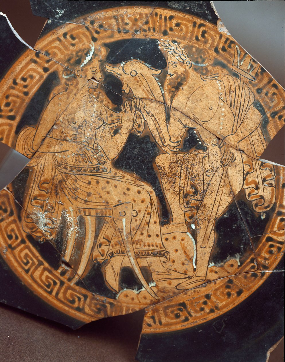 Etruskische oudheid: detail van een kylix die Poseidon en Amphitrite voorstelt. Uit Falerii Veteres (Civita Castellana) 6e eeuw v.Chr. Rome, Museo Nazionale di Villa Giulia door Etruscan