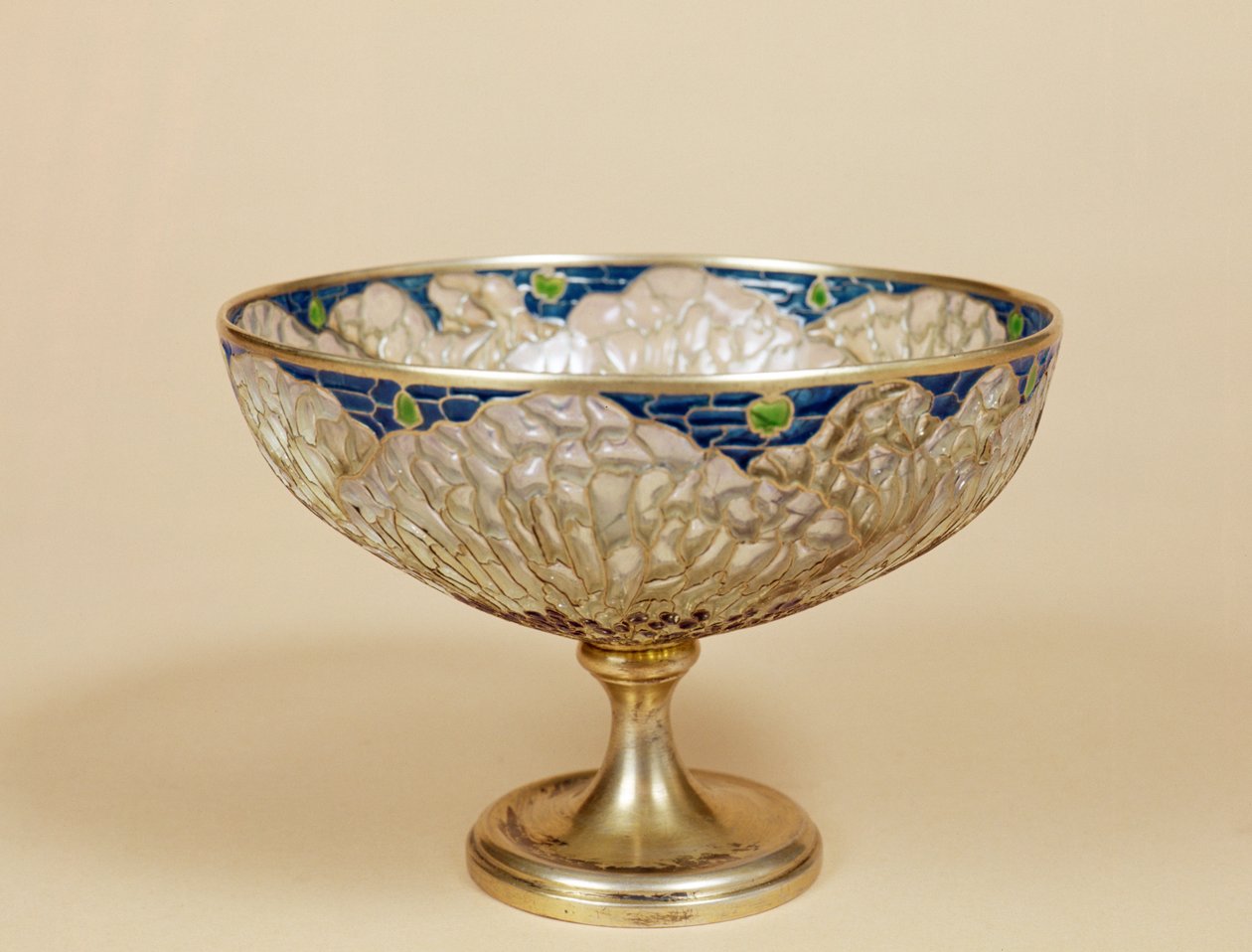 Plique-a-jour beker, ca.1900 door Eugene Feuillatre