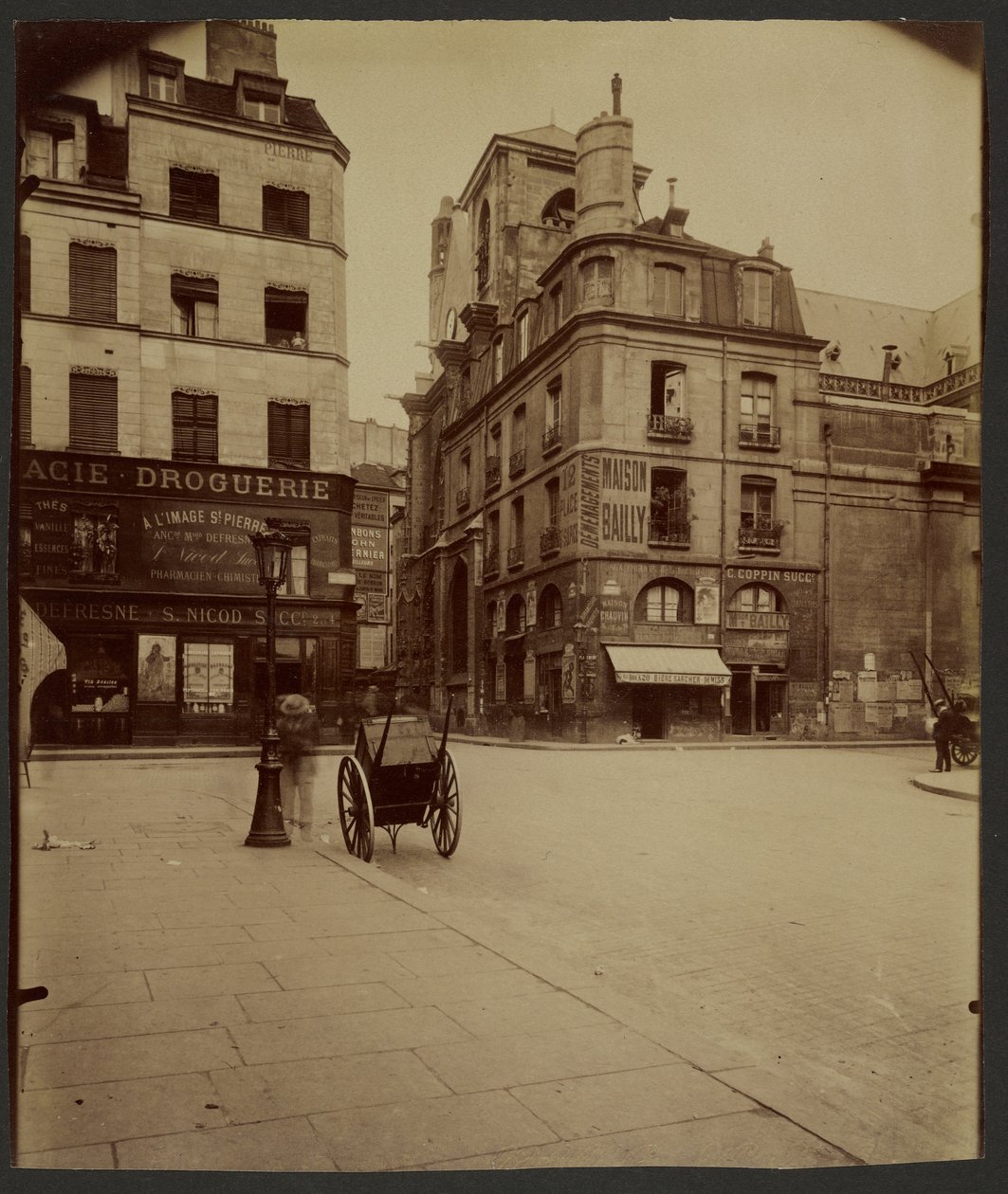 Hoek van de Rue Saint-Martin en de Rue de la Verrerie door Eugène Atget