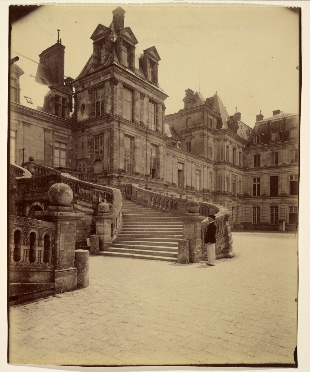 Fontainebleau - Binnenplaats van de afscheidsgroeten door Eugène Atget