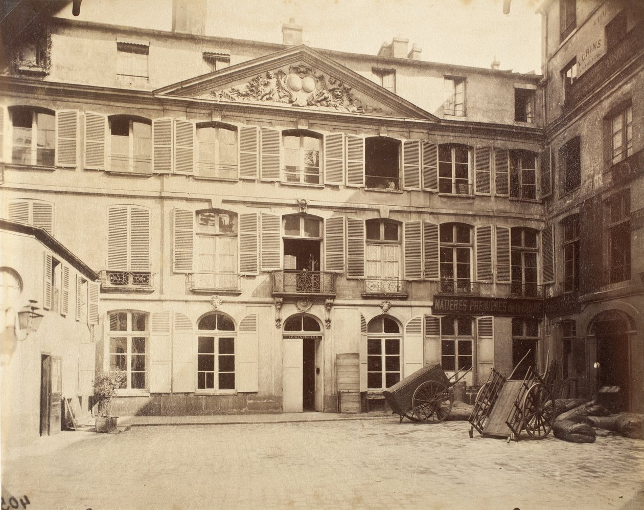 Rue de Montmorency (4052) door Eugène Atget