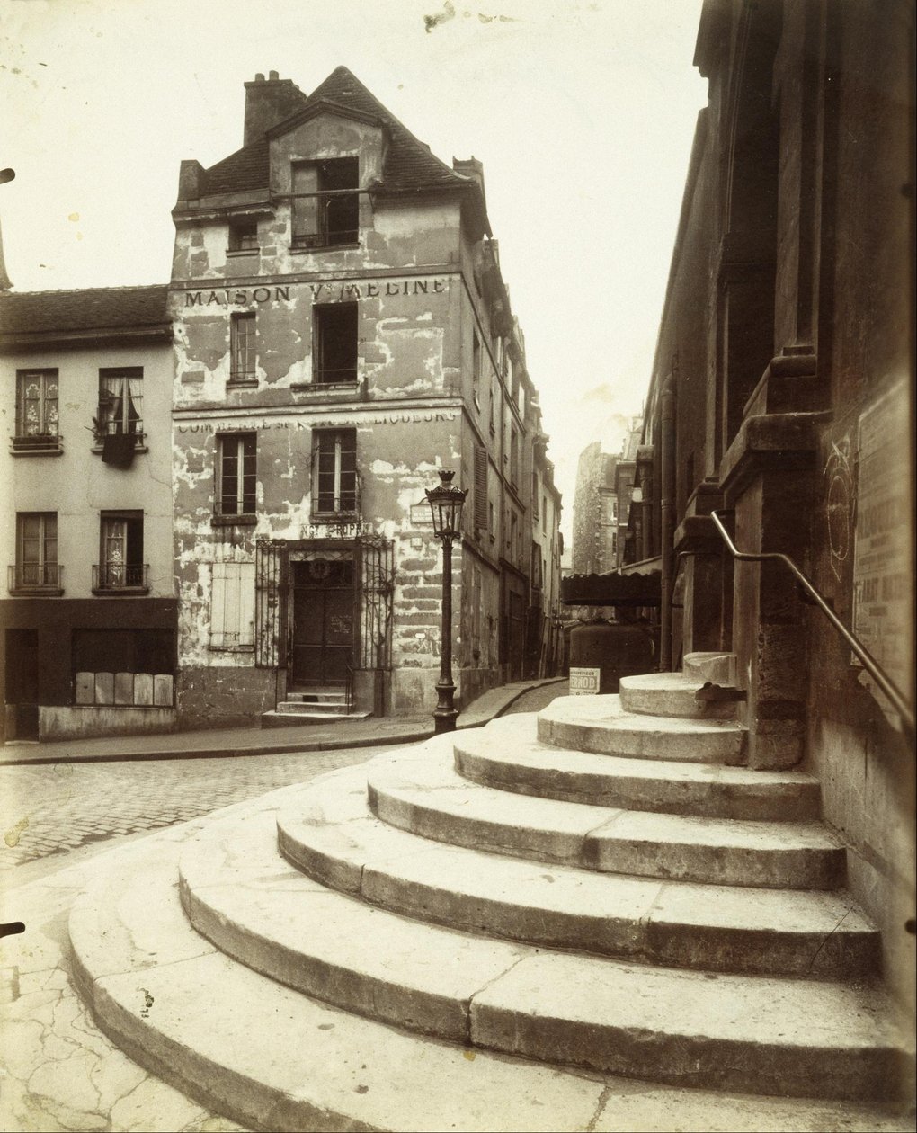 Rue de la Montagne-Sainte-Geneviève door Eugène Atget