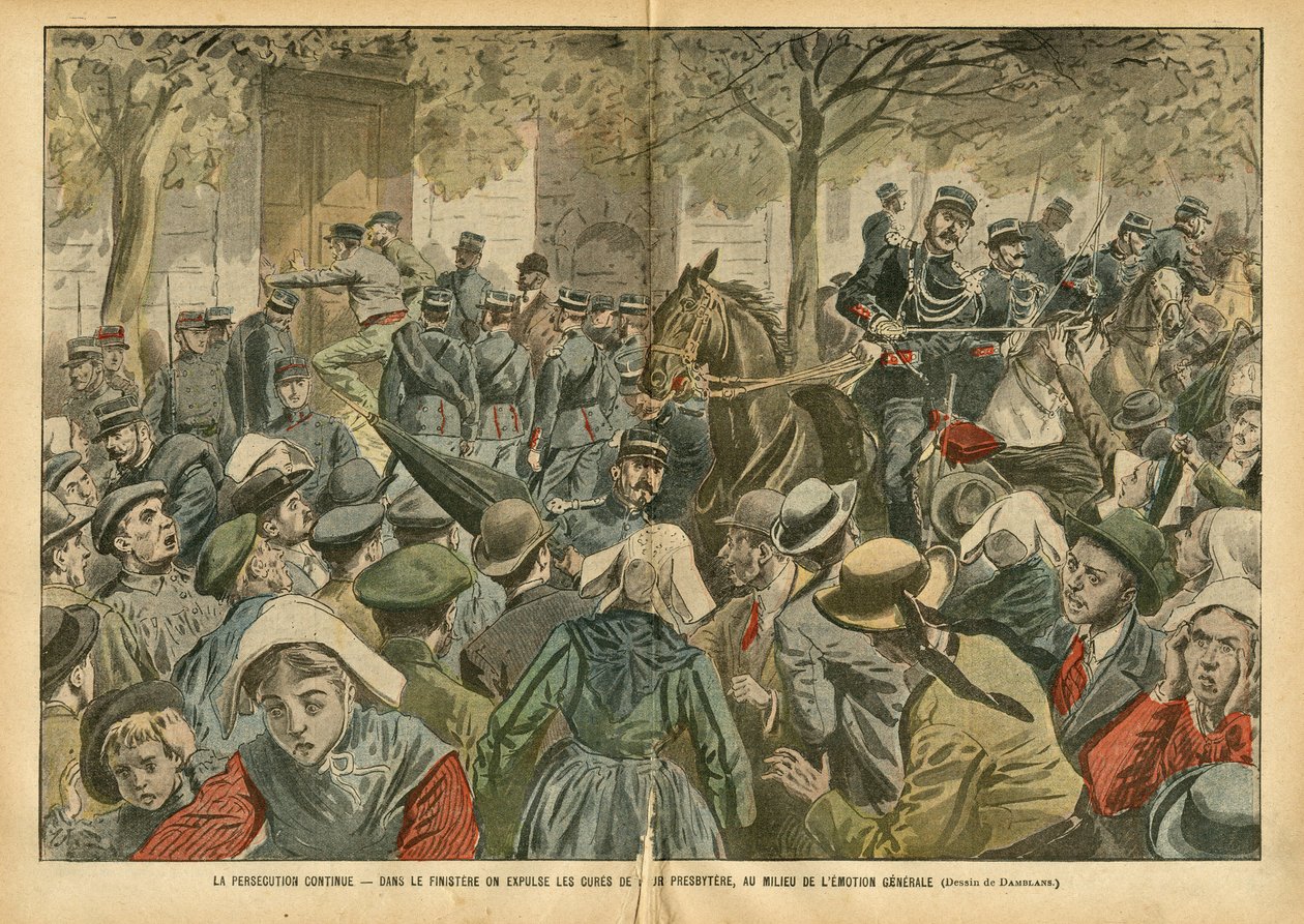 Illustratie van Eugene Damblans (1865-1945) in Le Pelerin, 27/10/07 - Vervolging gaat door in Finistère, de pastoors van hun pastorie worden verdreven te midden van algemene emotie - Religie, Bretagne, Menigte, Katholicisme, Finistère door Eugene Damblans