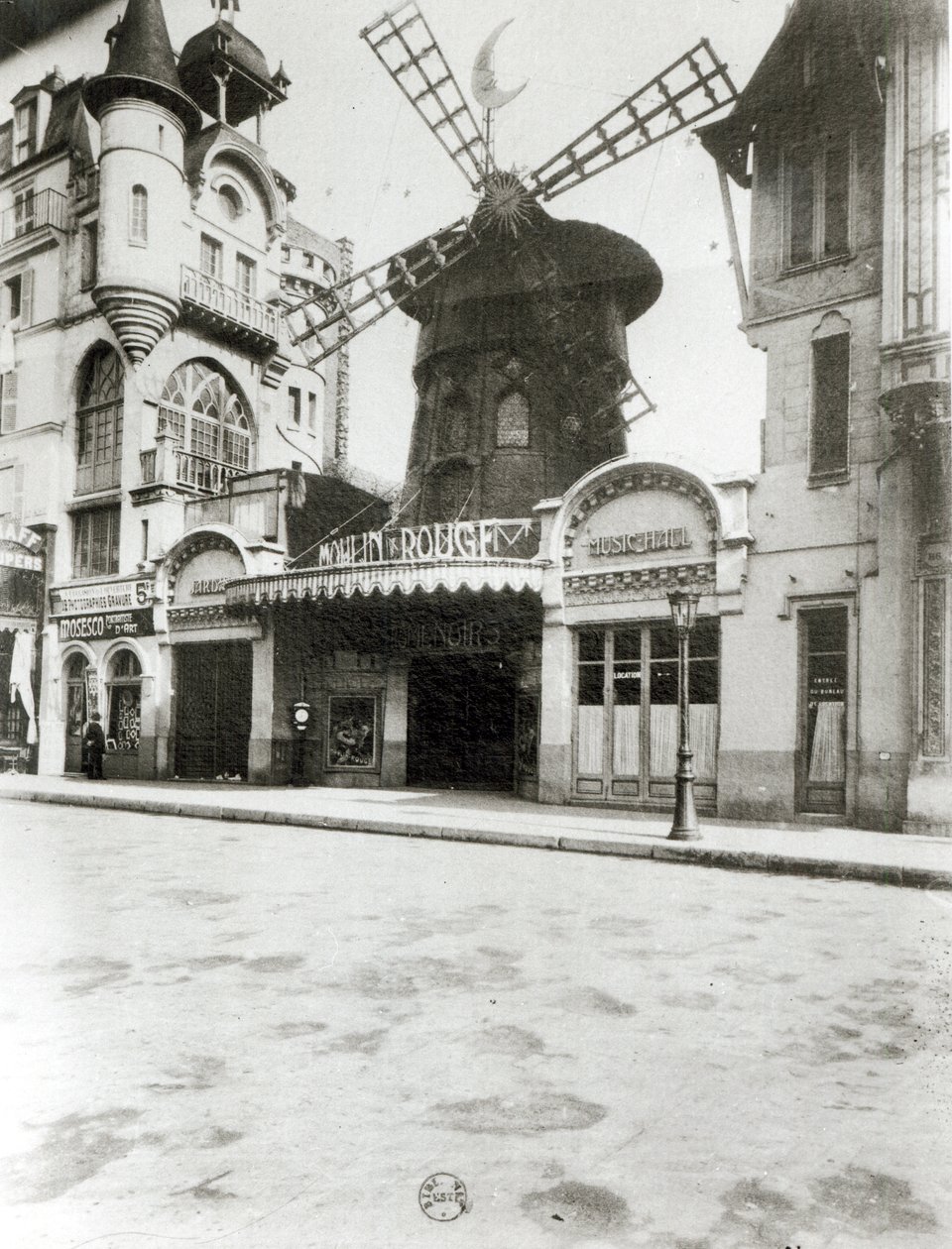 De Moulin Rouge in Parijs, 1921 door Eugène Atget