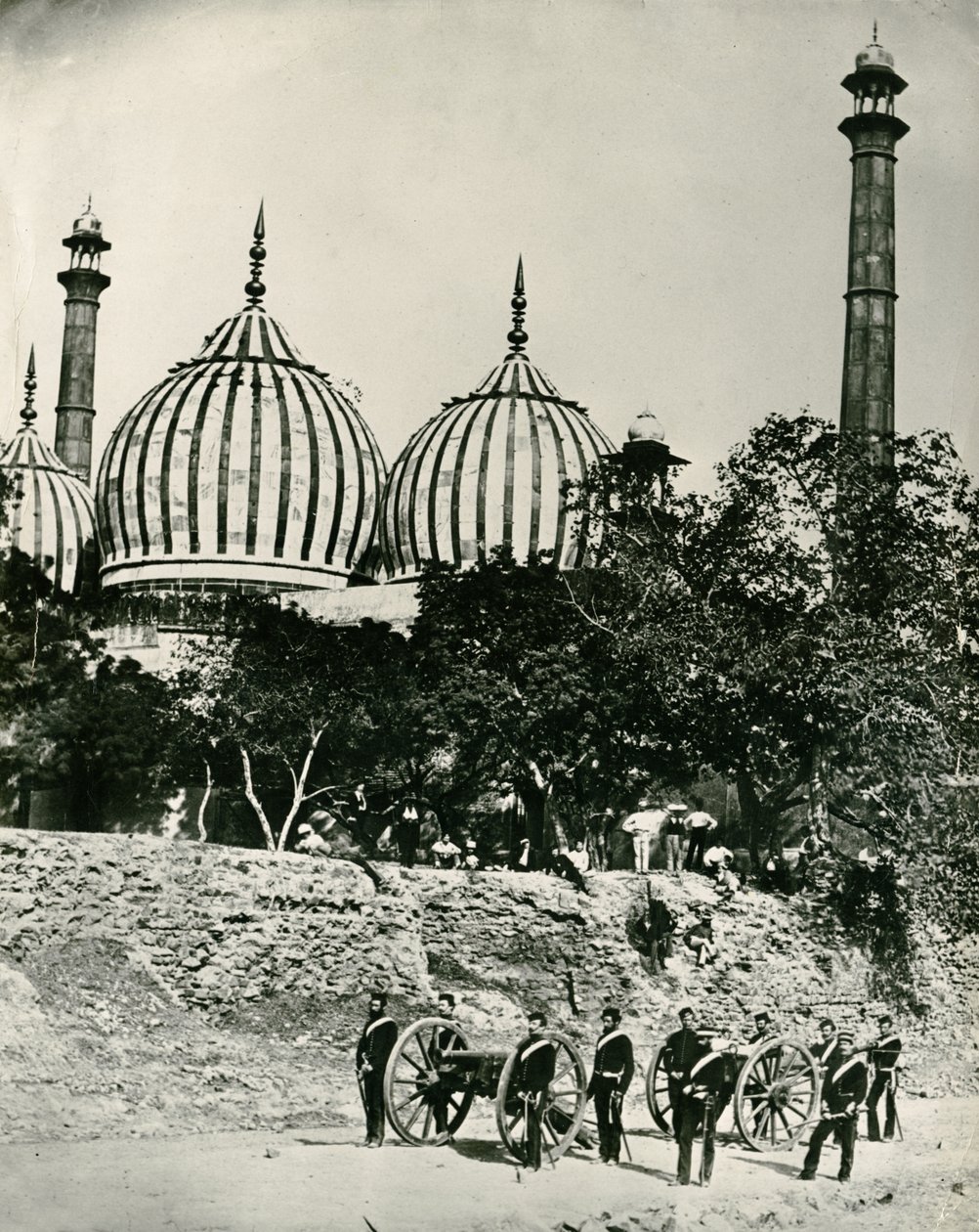 Zinat-ul-masjid, Delhi, c.1858 door Felice Beato