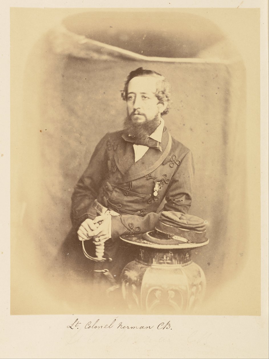 Luitenant-Kolonel Norman, C.B. door Felice Beato