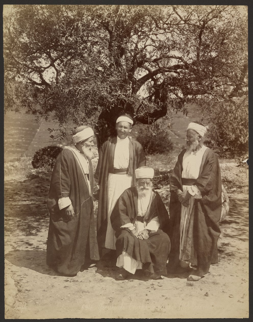 Groep van Druzen-sjeiks: Mt. Carmel door Félix Bonfils