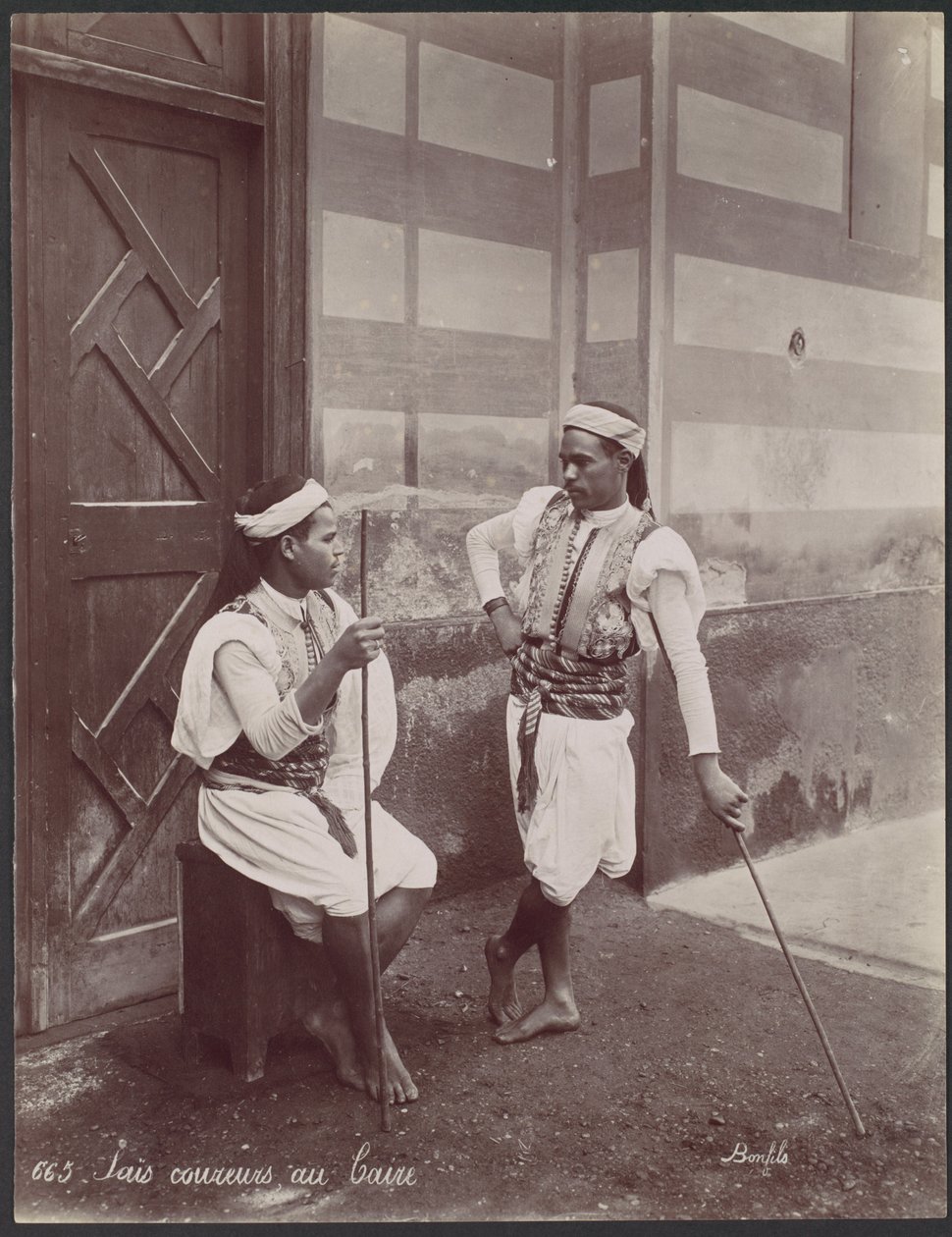 Zes hardlopers in Caïro door Félix Bonfils