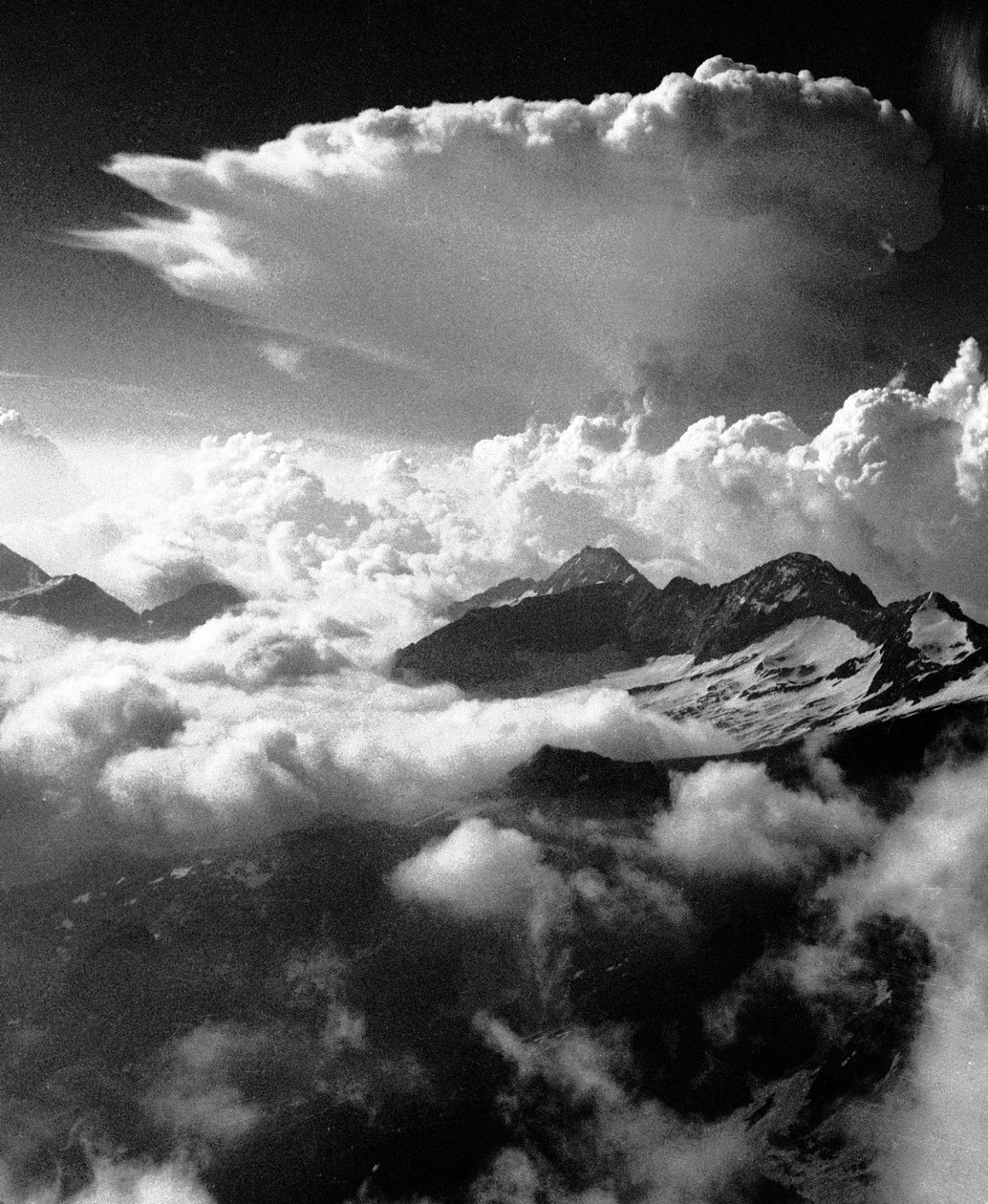 Beklimming van Breithorn, piek van de Monte Rosa bergketen. door Fosco Maraini