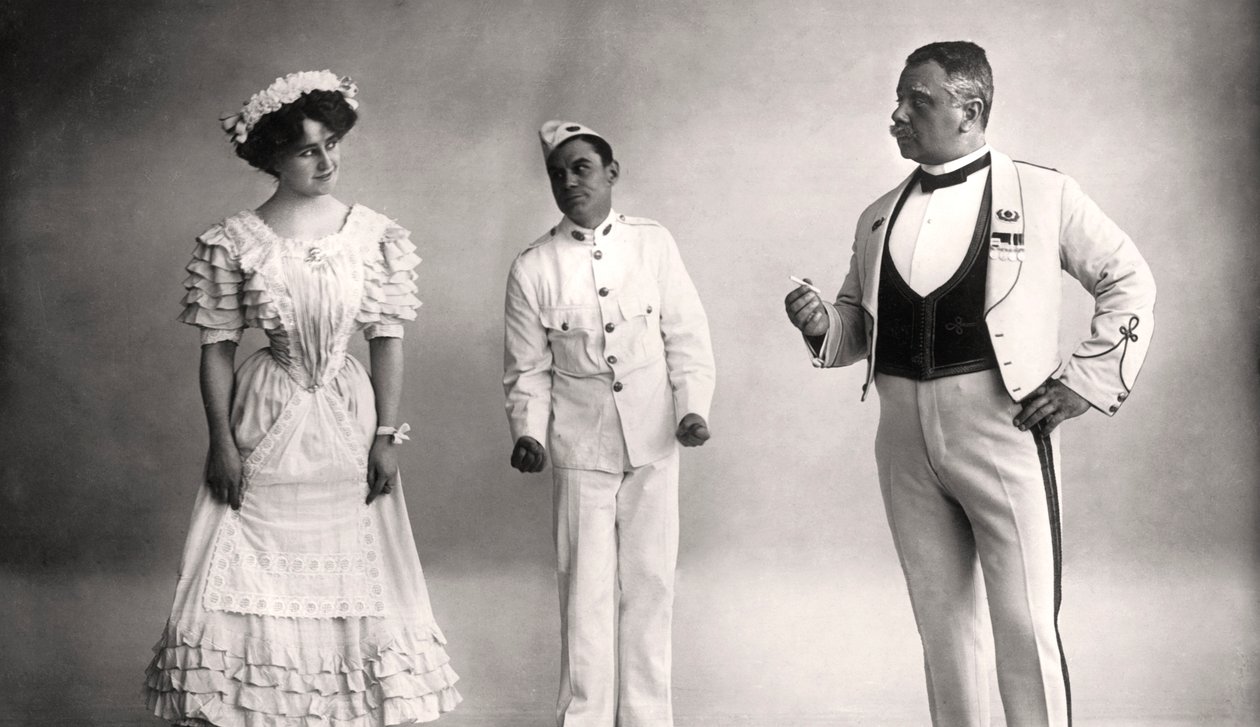 Florence Jameson, Reginald Switz en Alfred Clarke in een scène uit The Blue Moon, 20e eeuw door Foulsham and Banfield